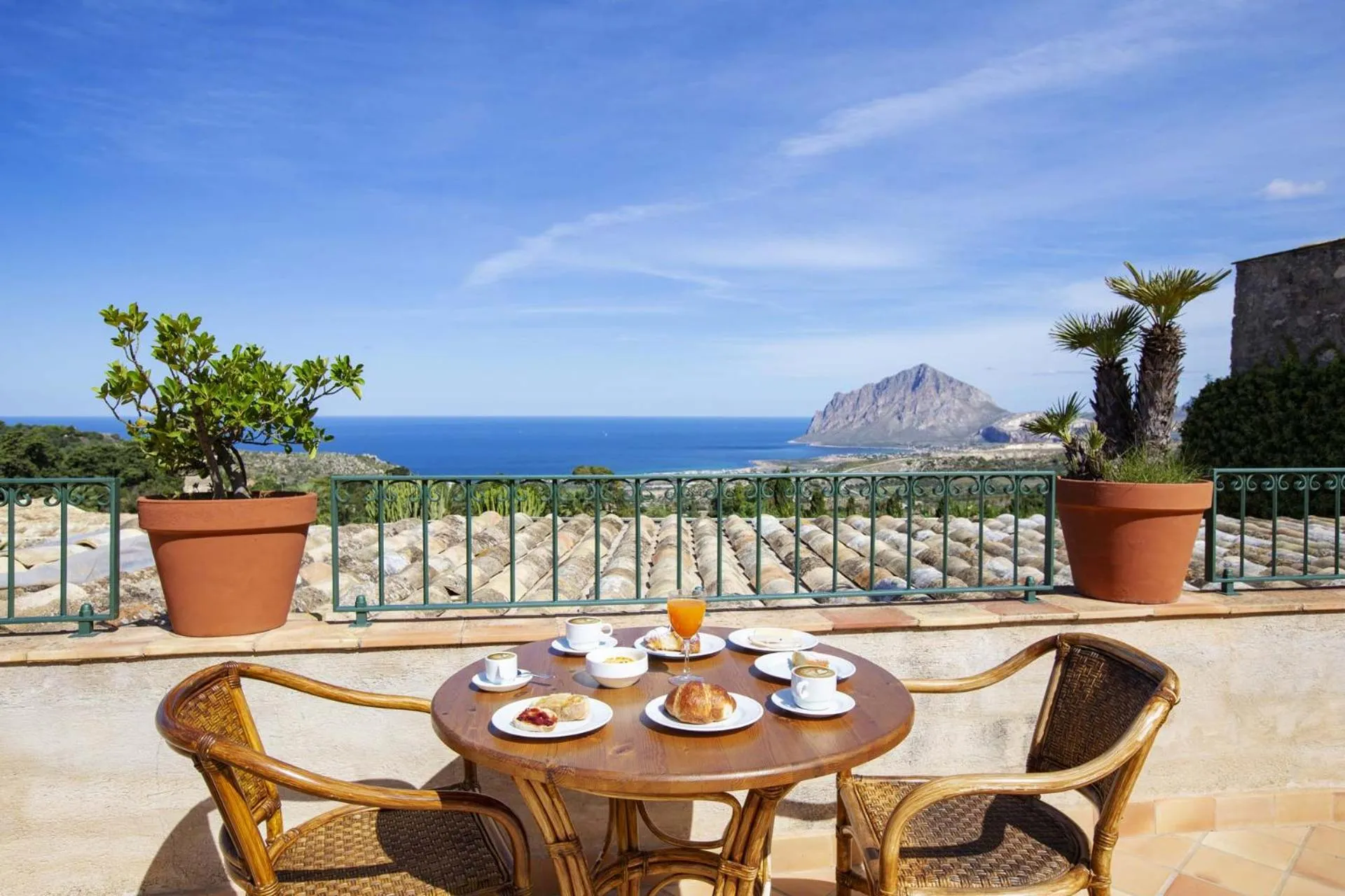 Property building in Hotel Baglio Santacroce