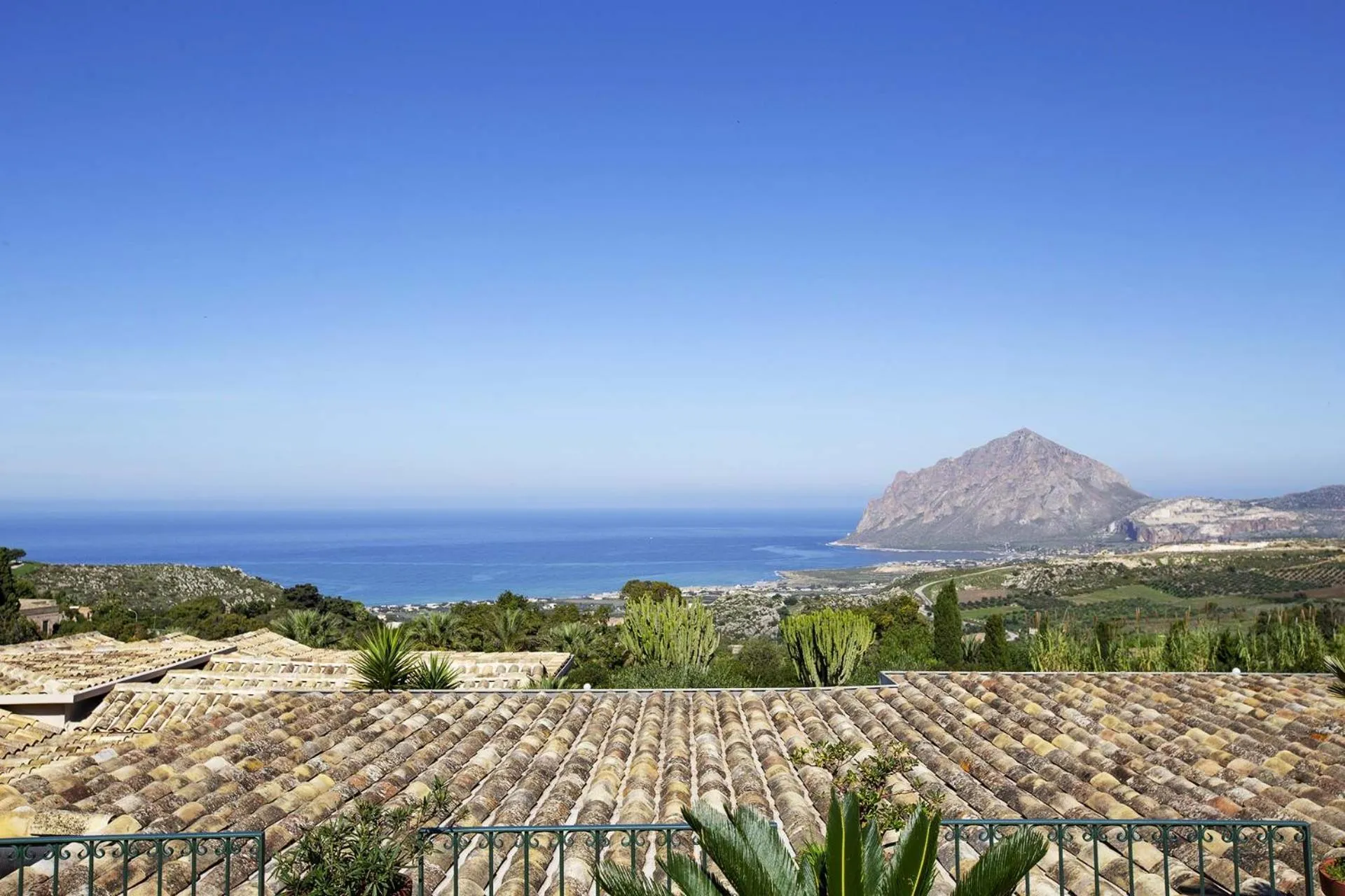 Property building in Hotel Baglio Santacroce