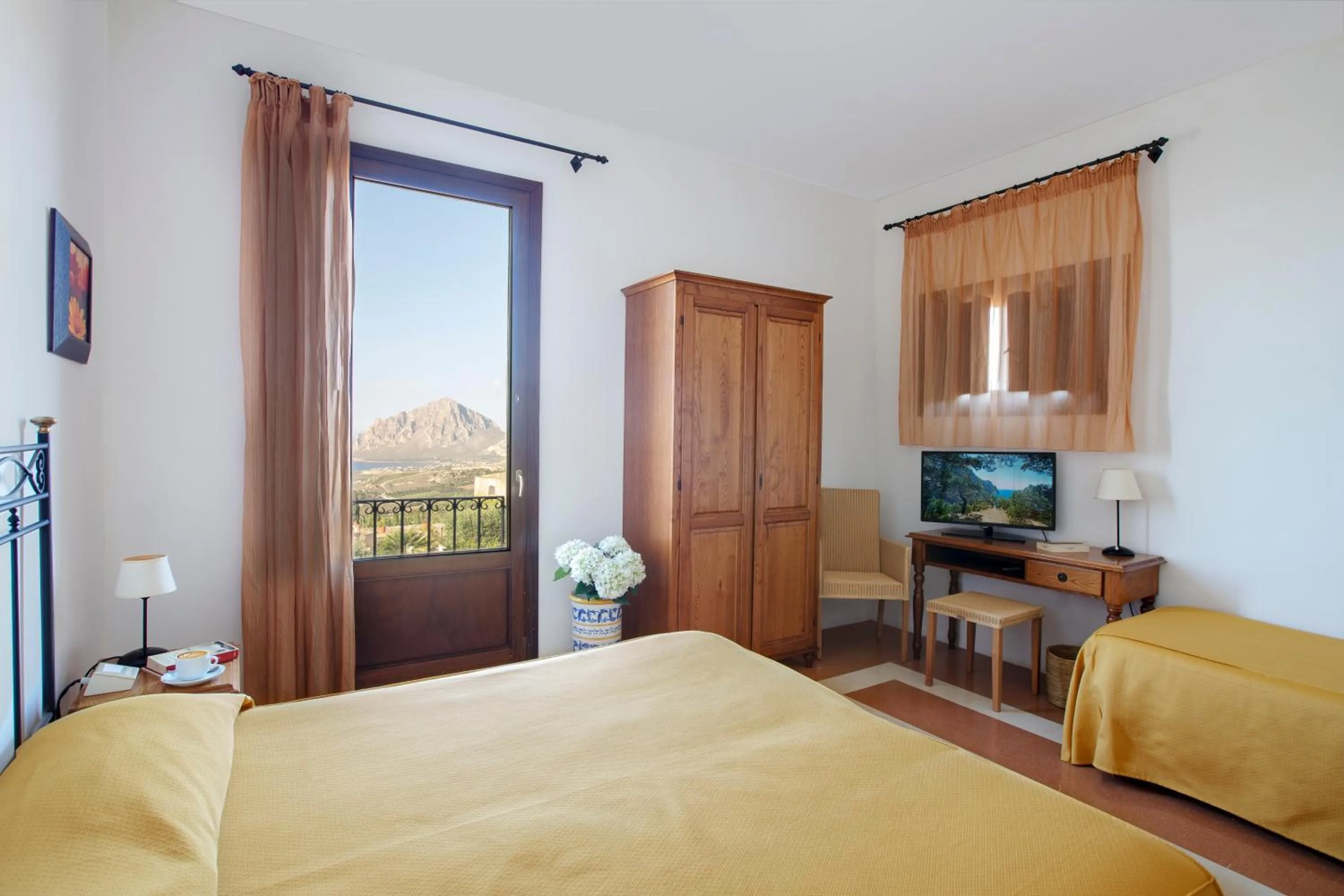 Bed in Hotel Baglio Santacroce