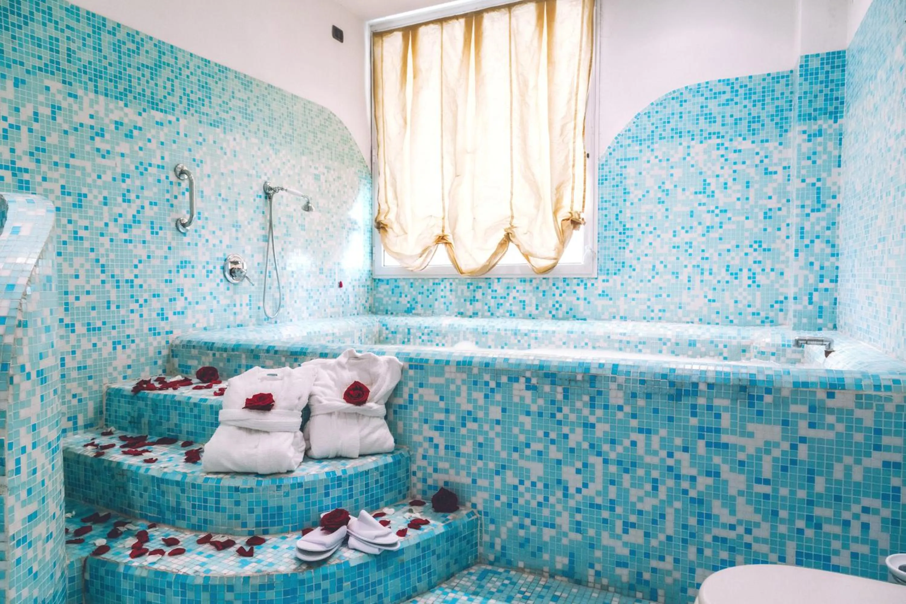 Swimming pool in Eveline Portosole Hotel