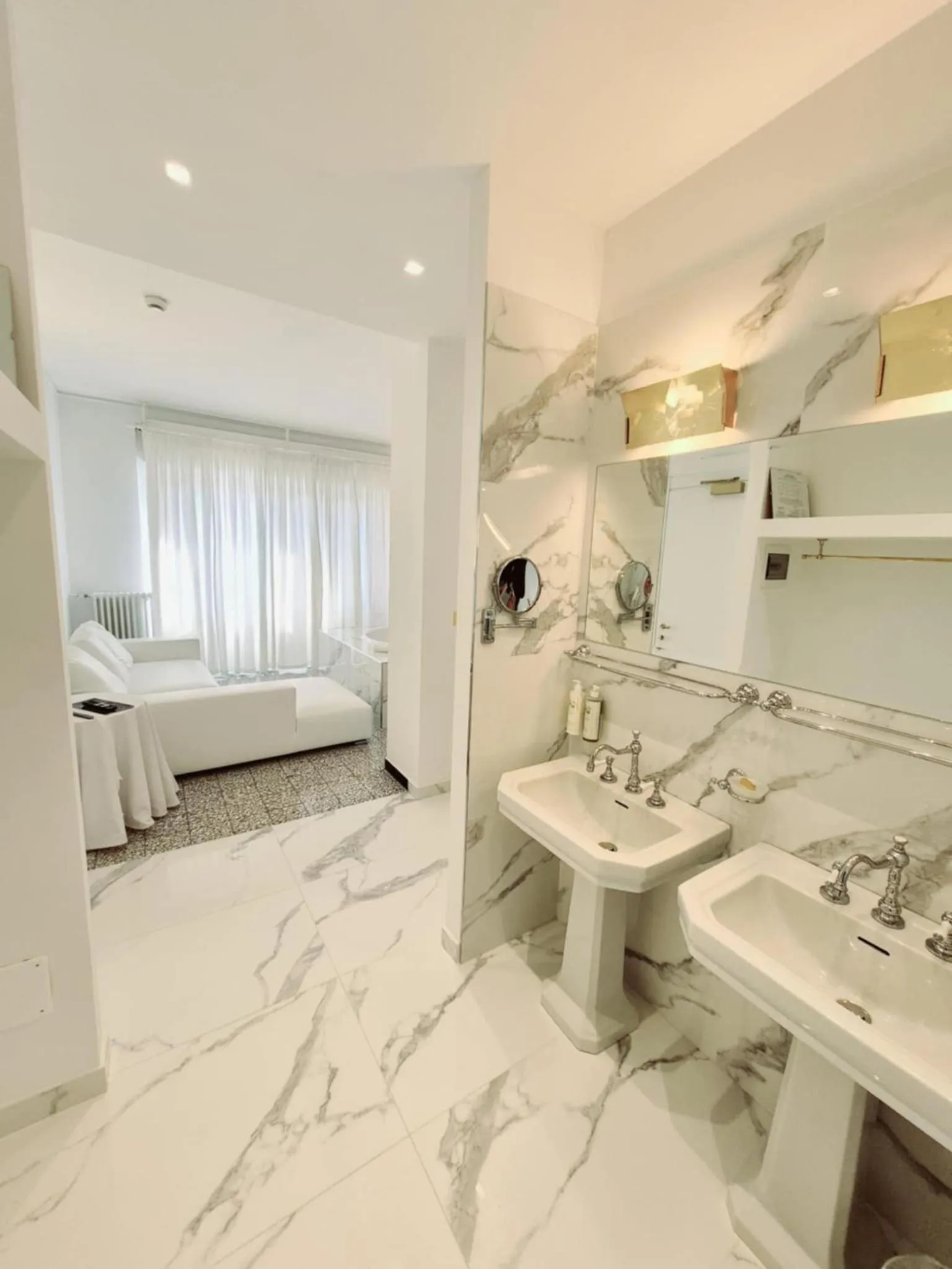 Photo of the whole room, Bed in Eveline Portosole Hotel