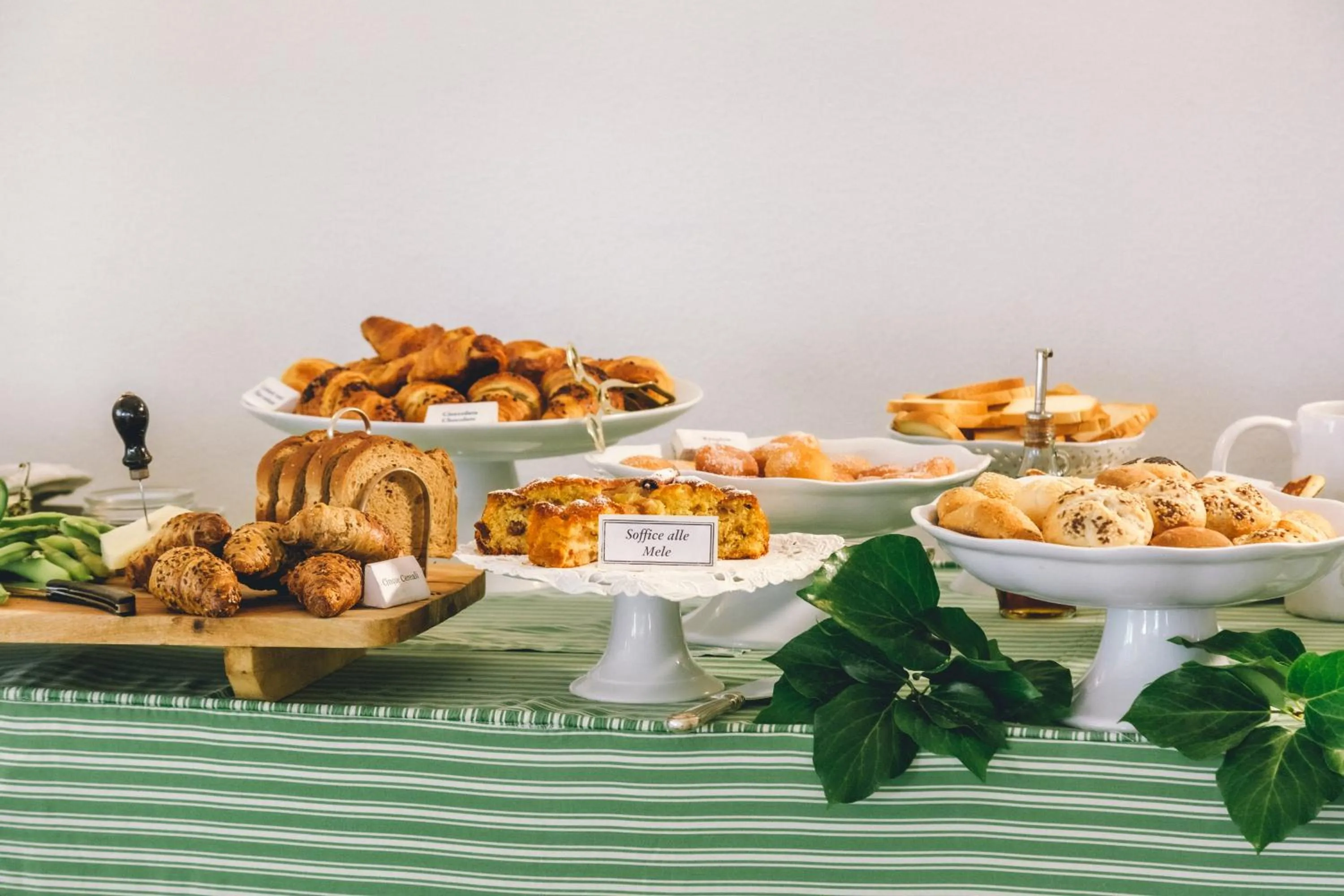 Buffet breakfast in Eveline Portosole Hotel