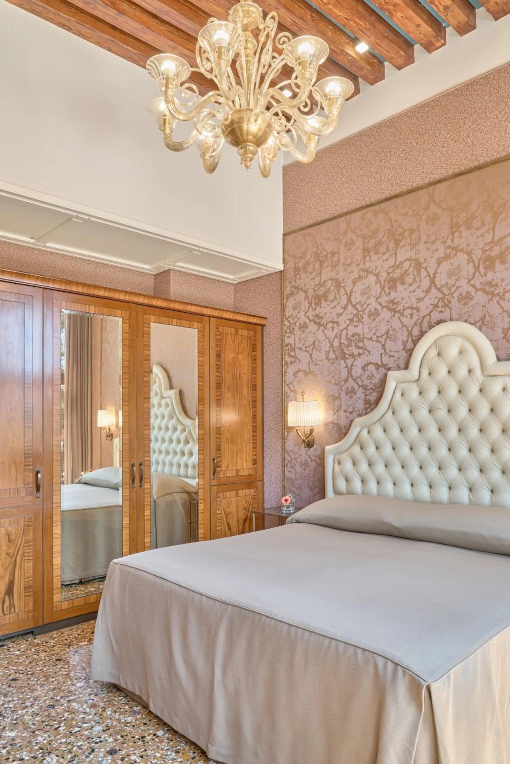 Bedroom, Bed in Hotel Santa Chiara