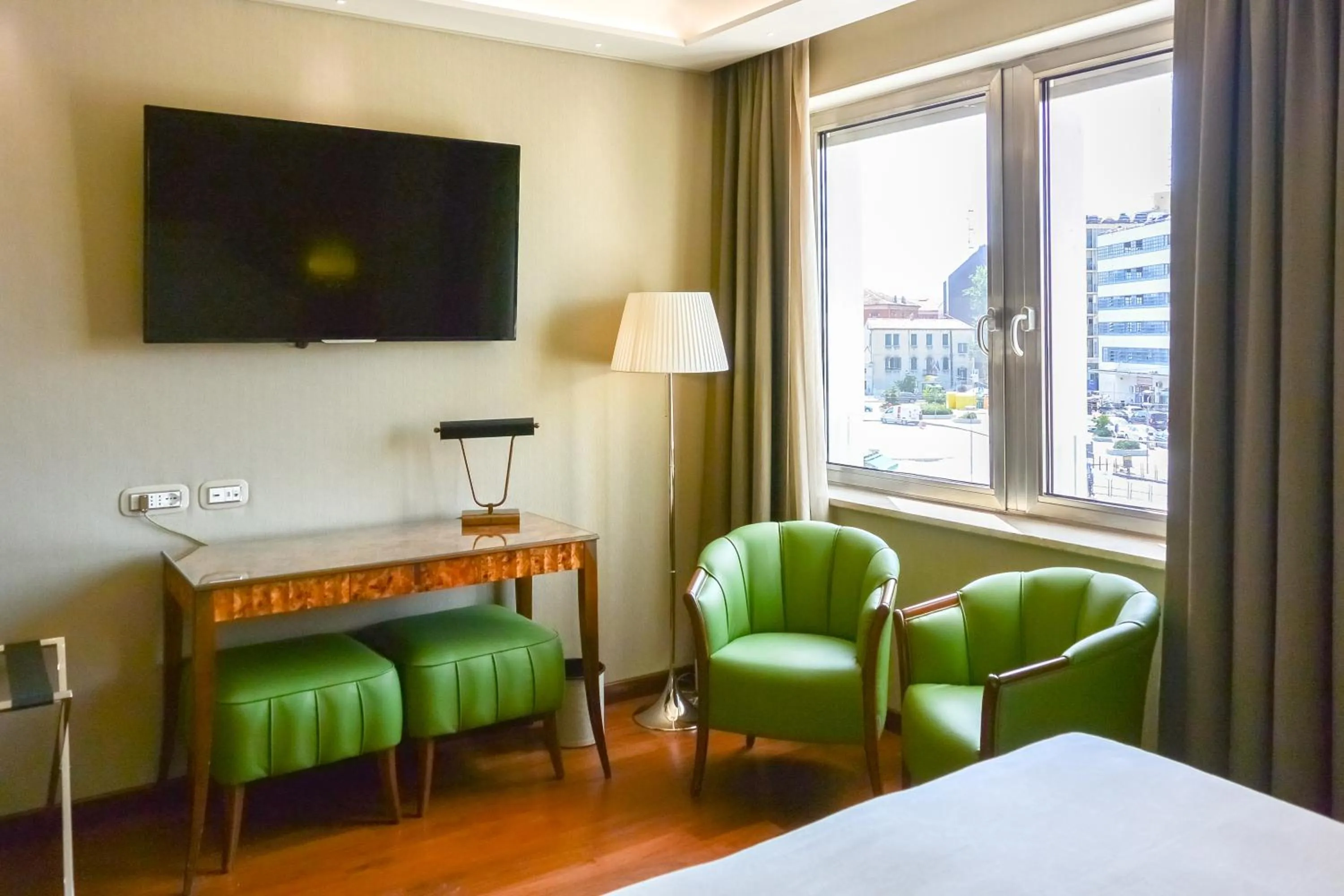 TV and multimedia, Bed in Hotel Santa Chiara