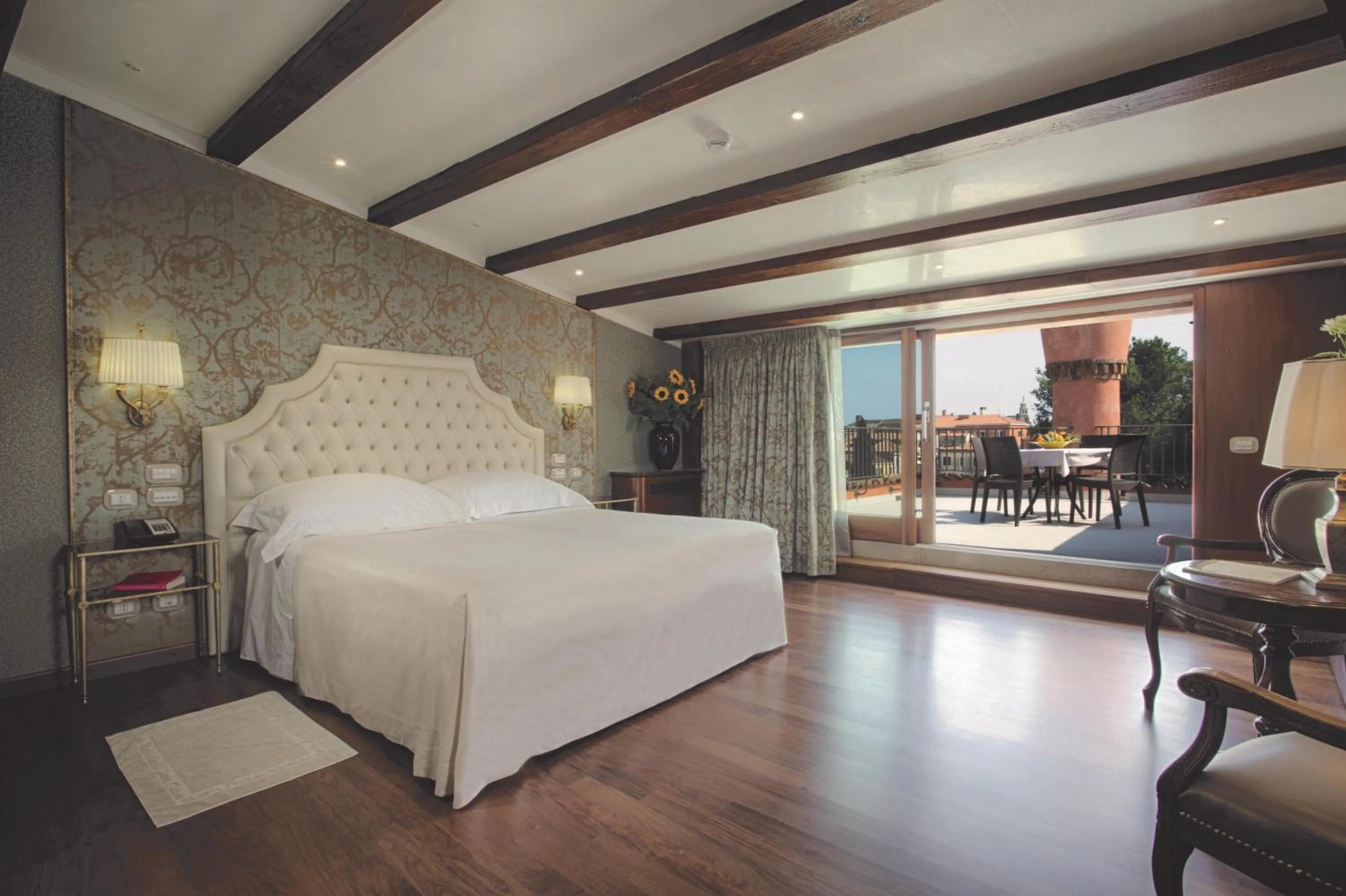 Bedroom, Bed in Hotel Santa Chiara