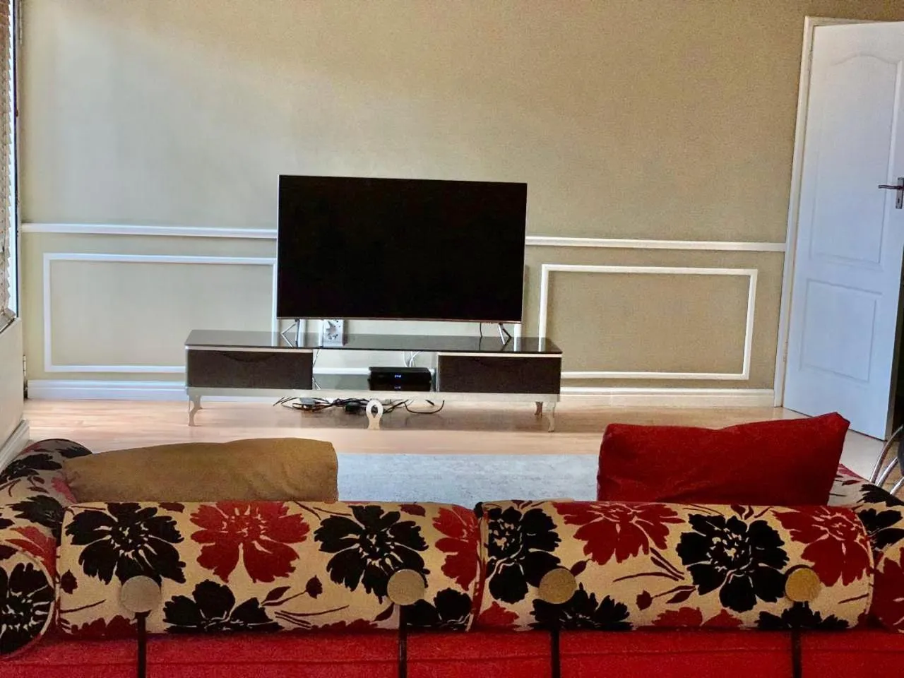 Beautiful apartment in century city