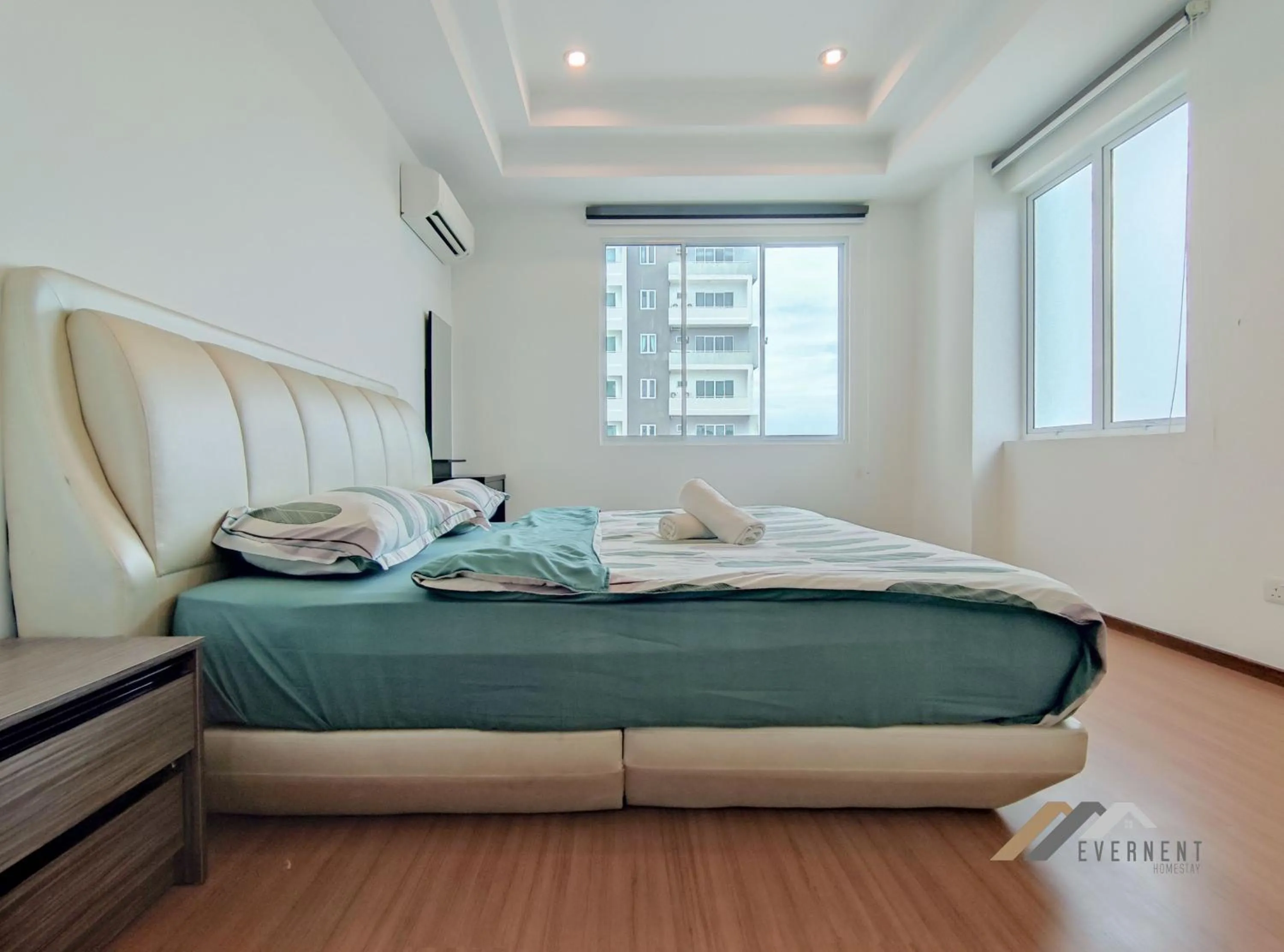 Bed in Serene Heights by Evernent