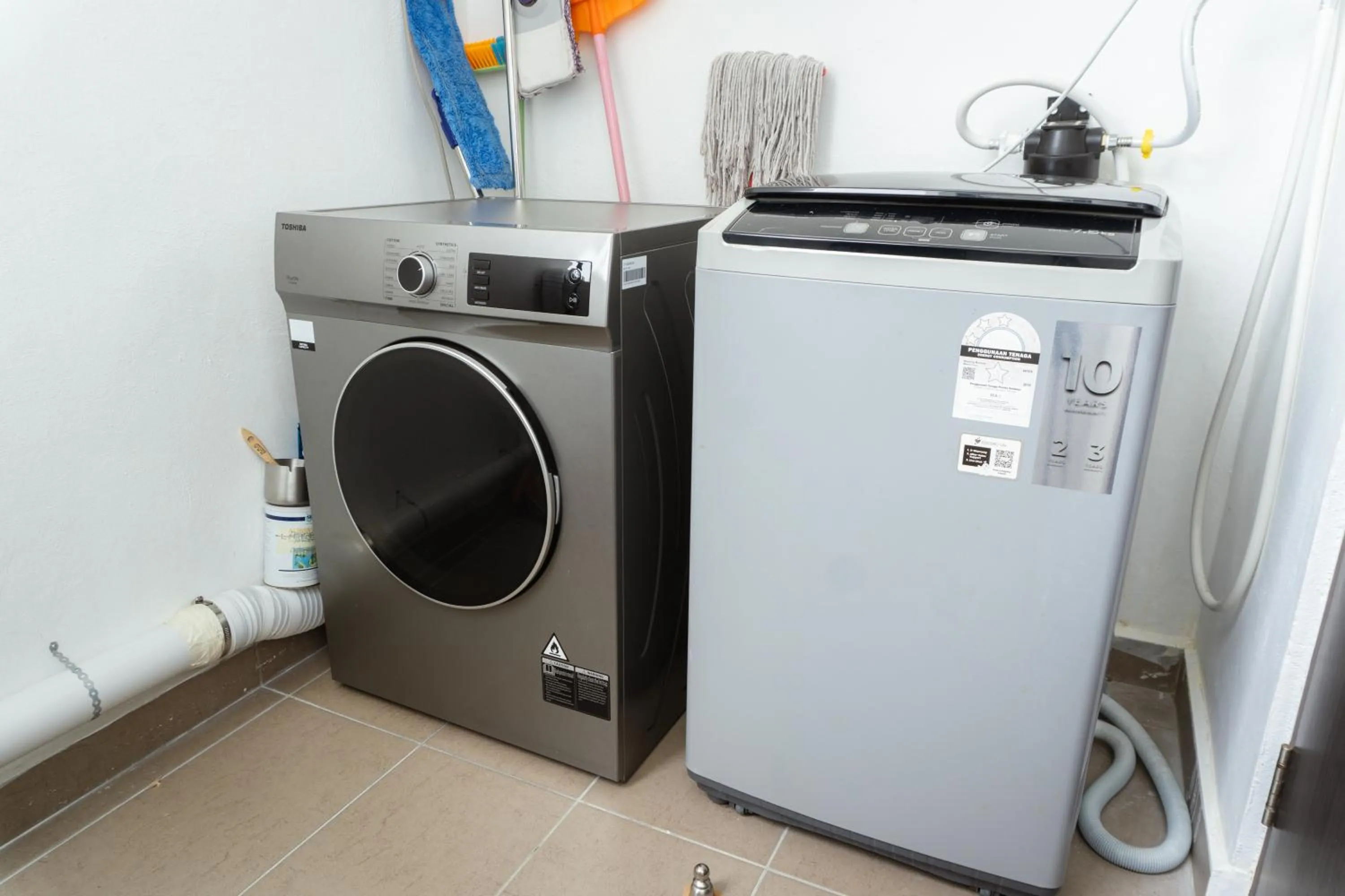 washing machine in Serene Heights by Evernent