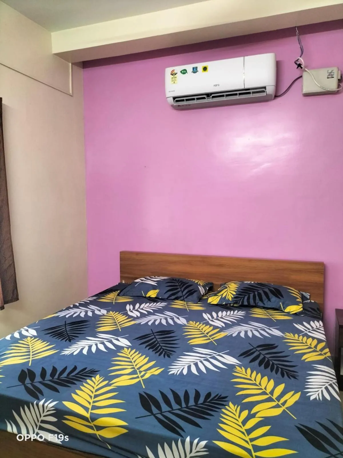 Bed in HOTEL ROYAL PARADISE