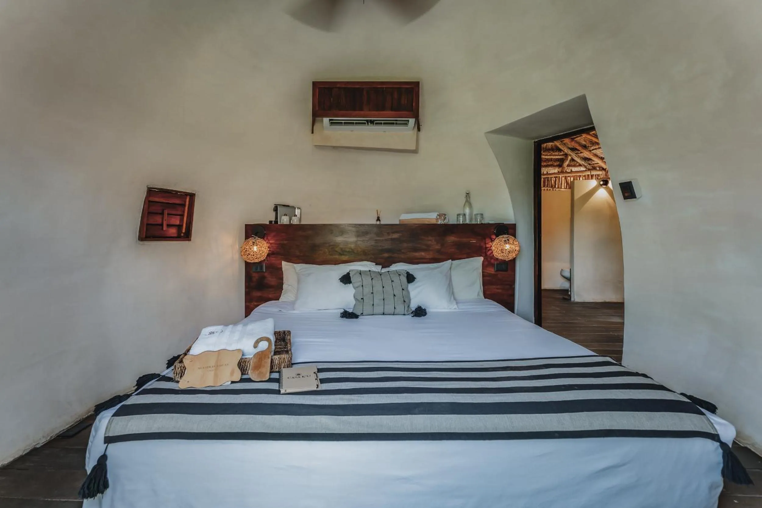 Bed in Casa Ku Hotel - Adults Only