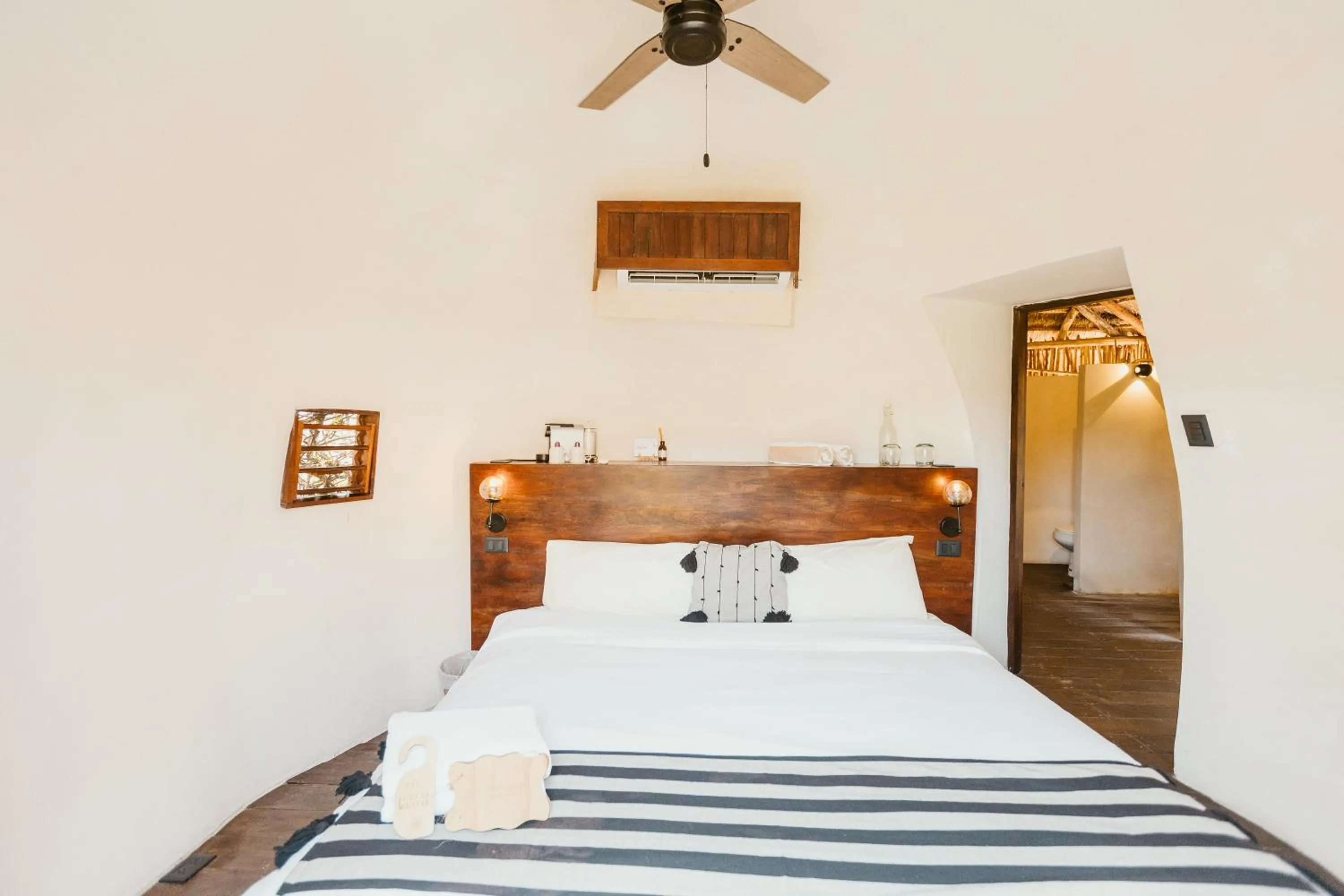 Bed in Casa Ku Hotel - Adults Only