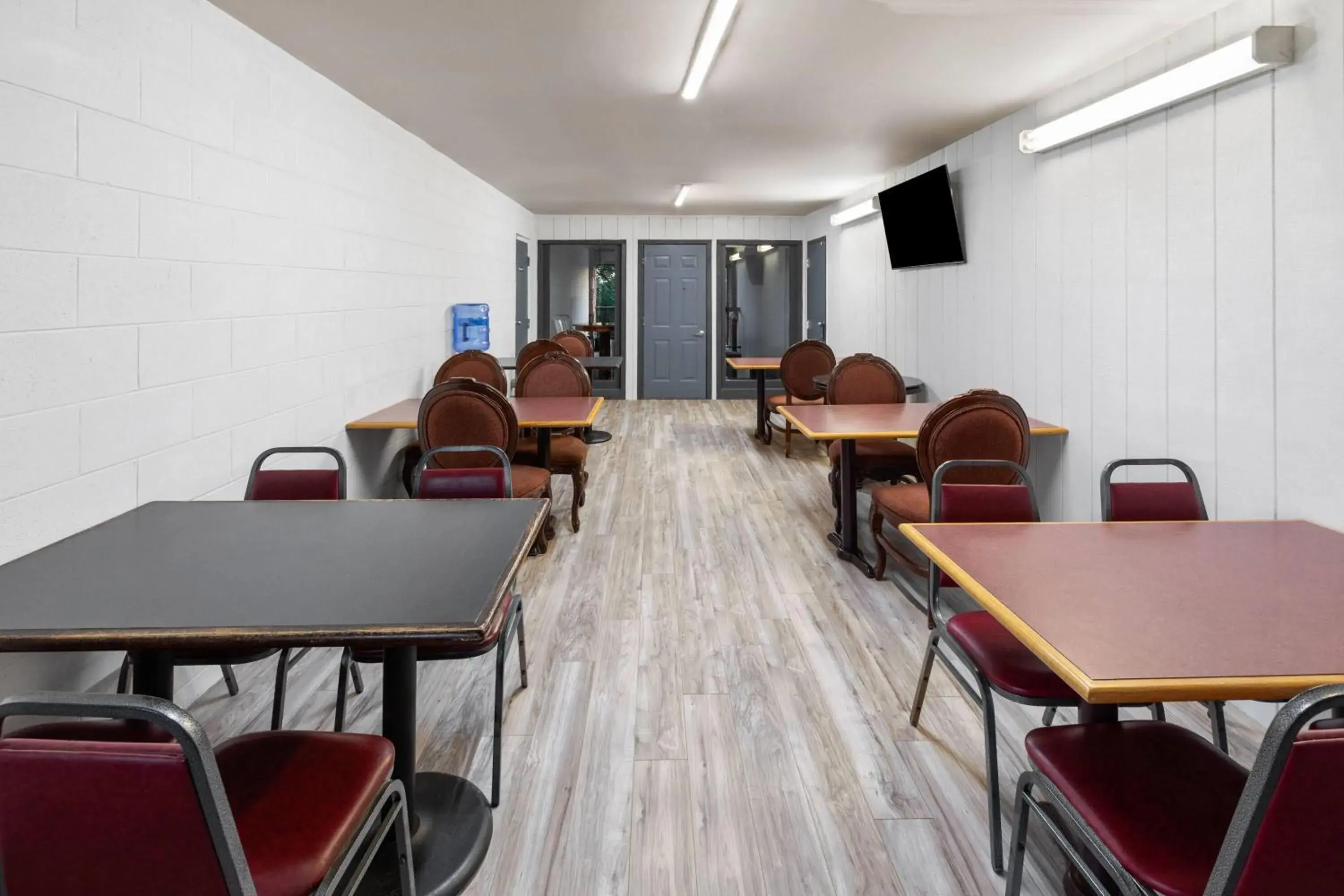 Breakfast in Days Inn by Wyndham Branson Ozarks Breakfast in Days Inn by Wyndham Branson Ozarks