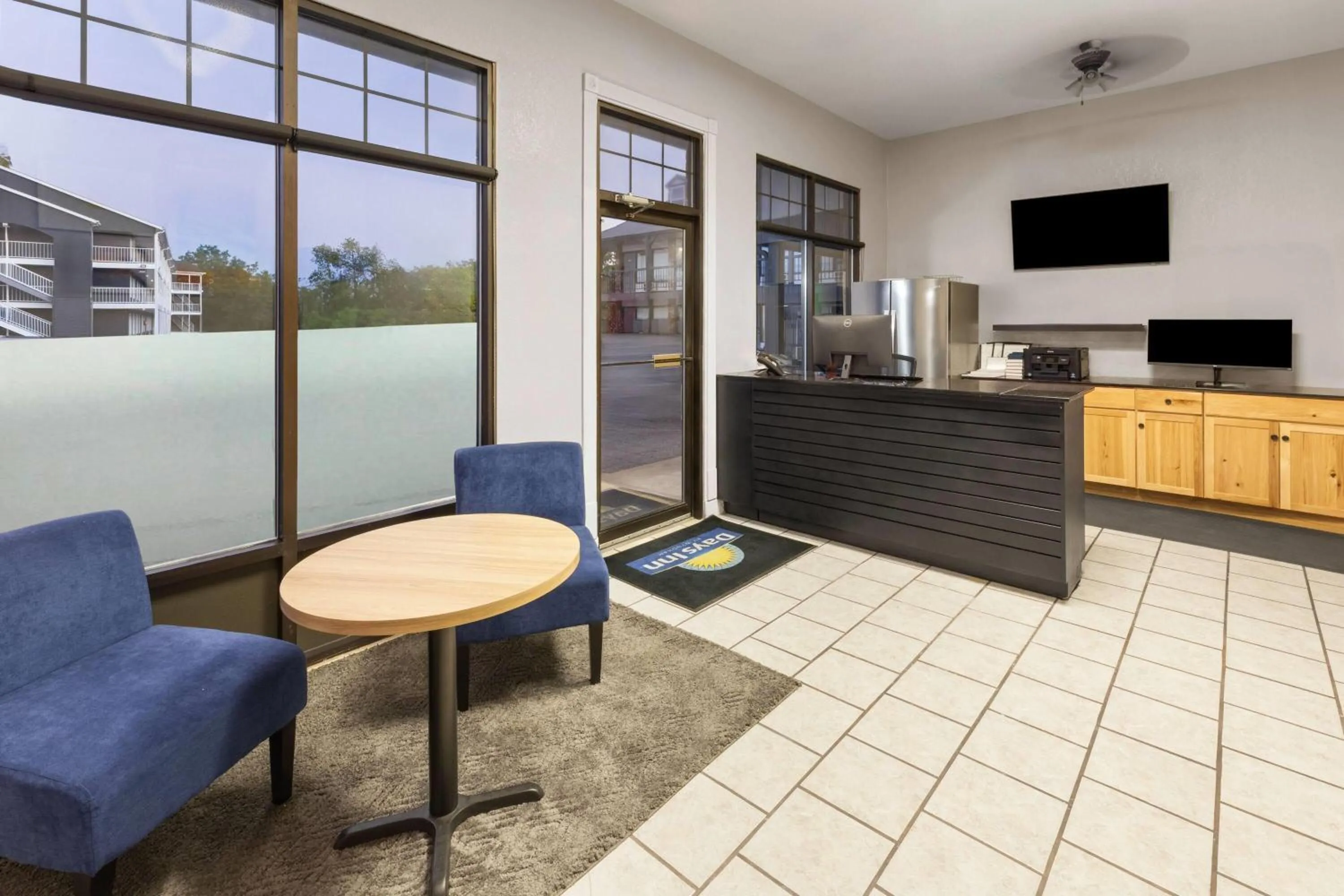 Lobby or reception in Days Inn by Wyndham Branson Ozarks