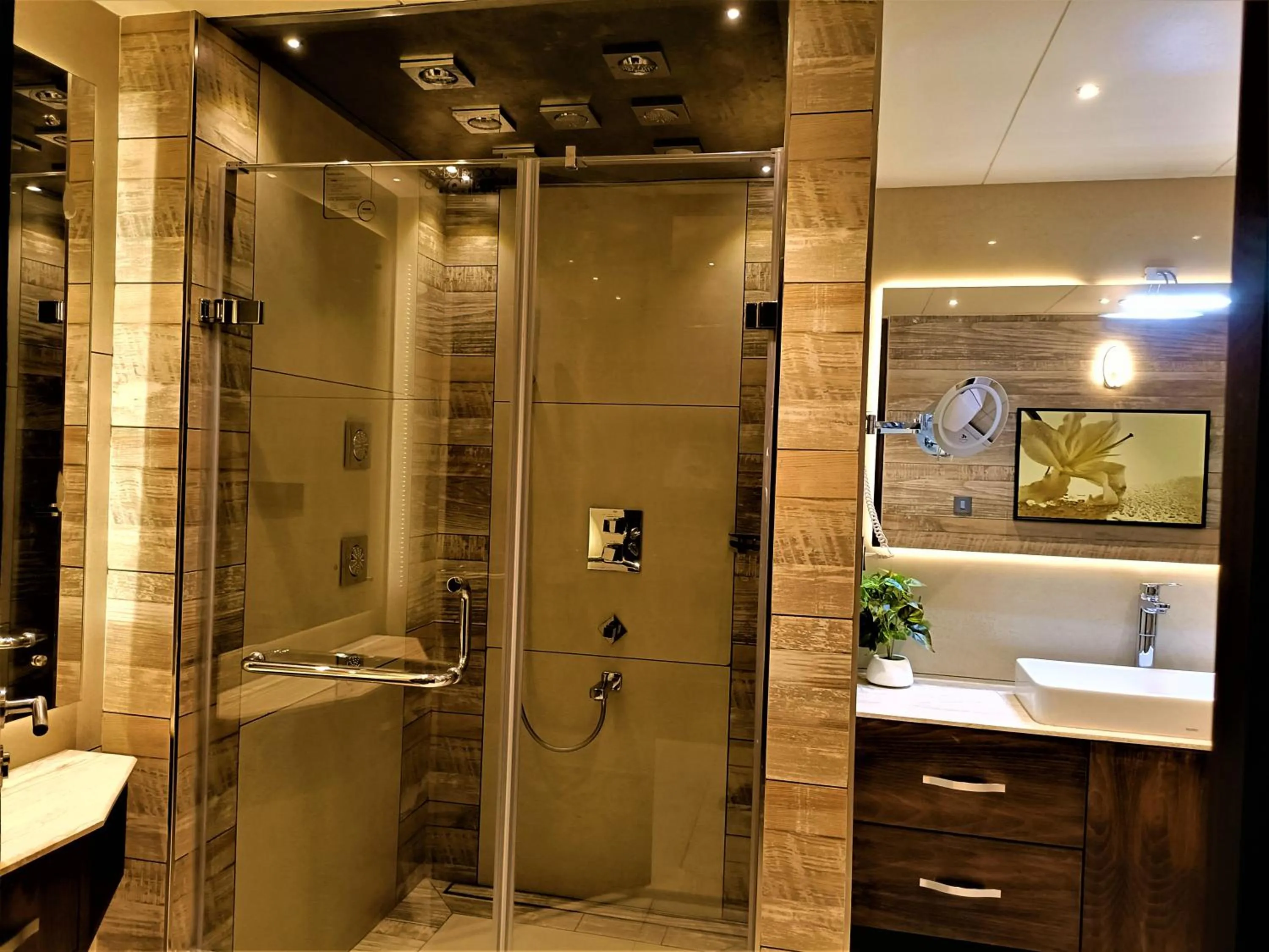 Shower in Retrieve Health & Wellness