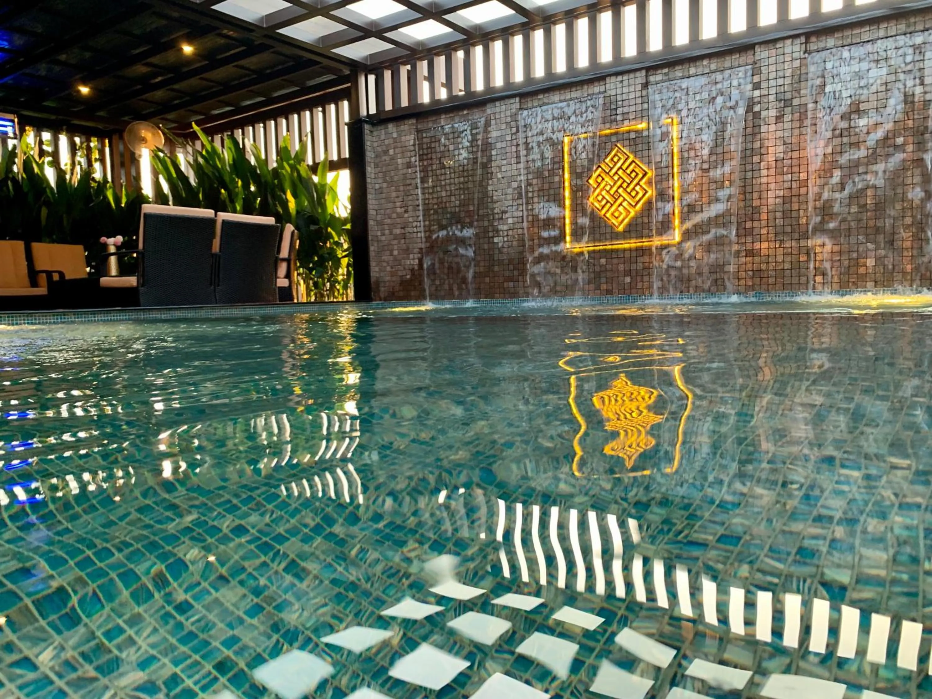 Swimming pool in Retrieve Health & Wellness