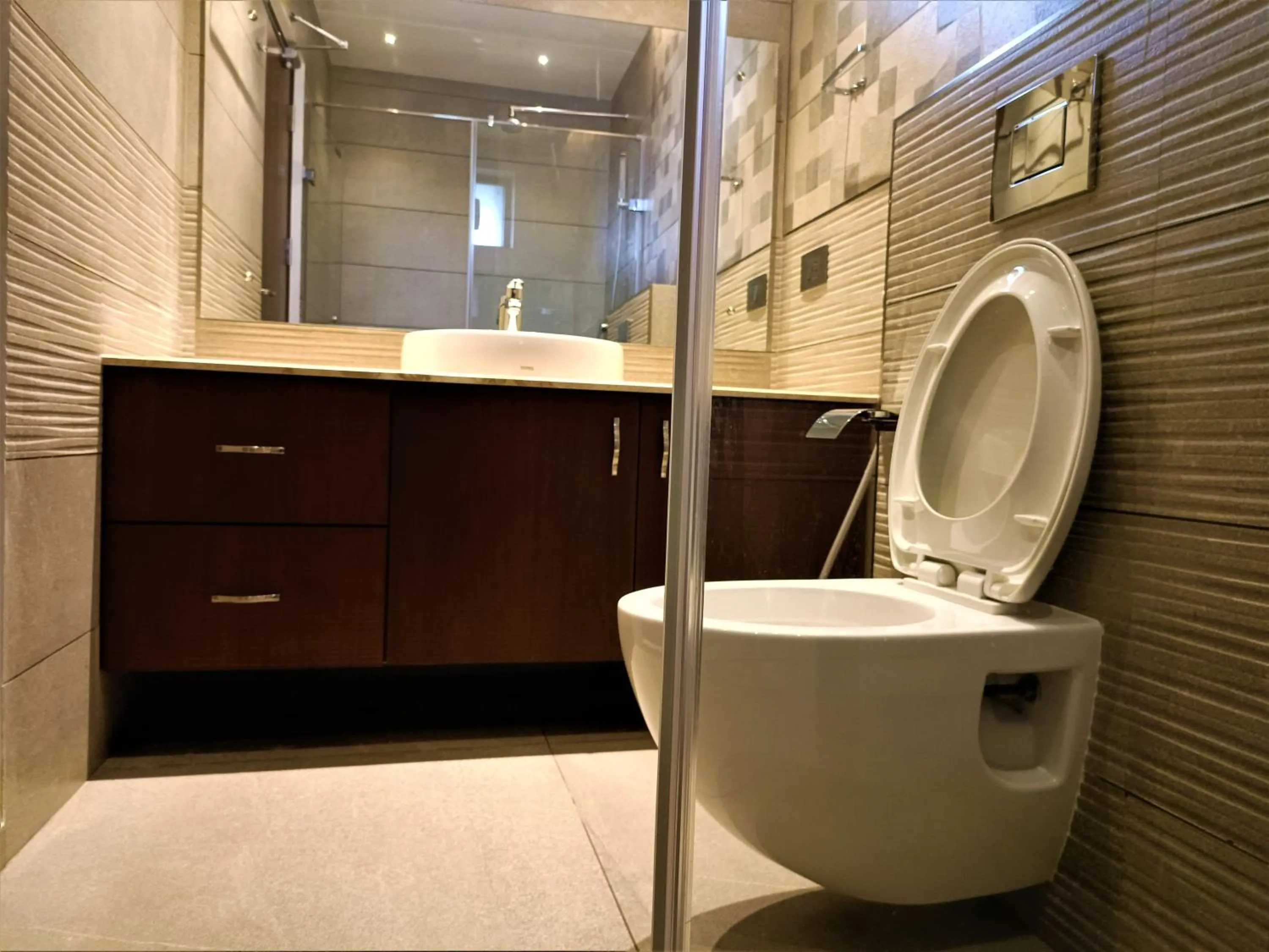 Bathroom in Retrieve Health & Wellness