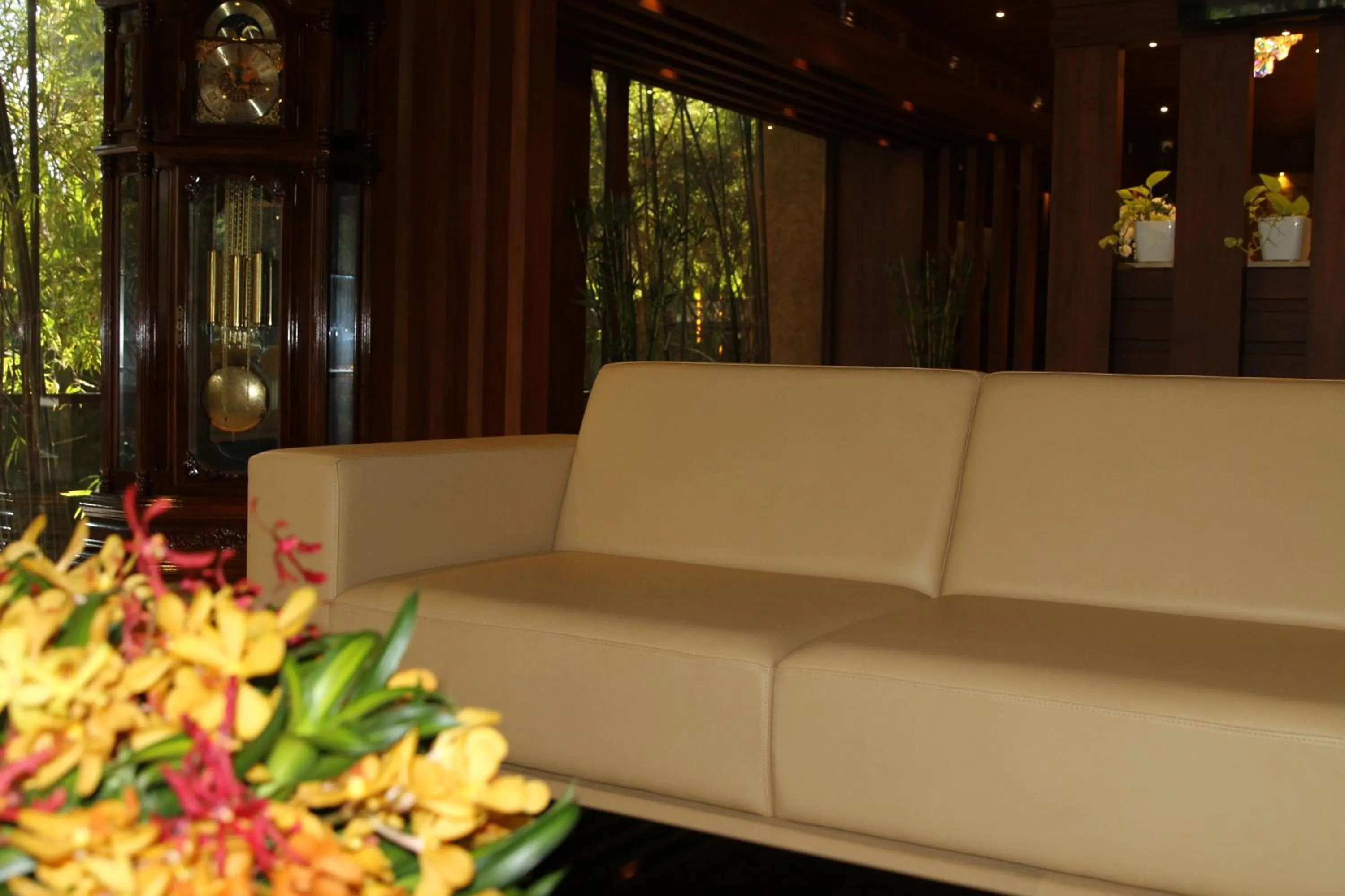 Lobby or reception in Retrieve Health & Wellness