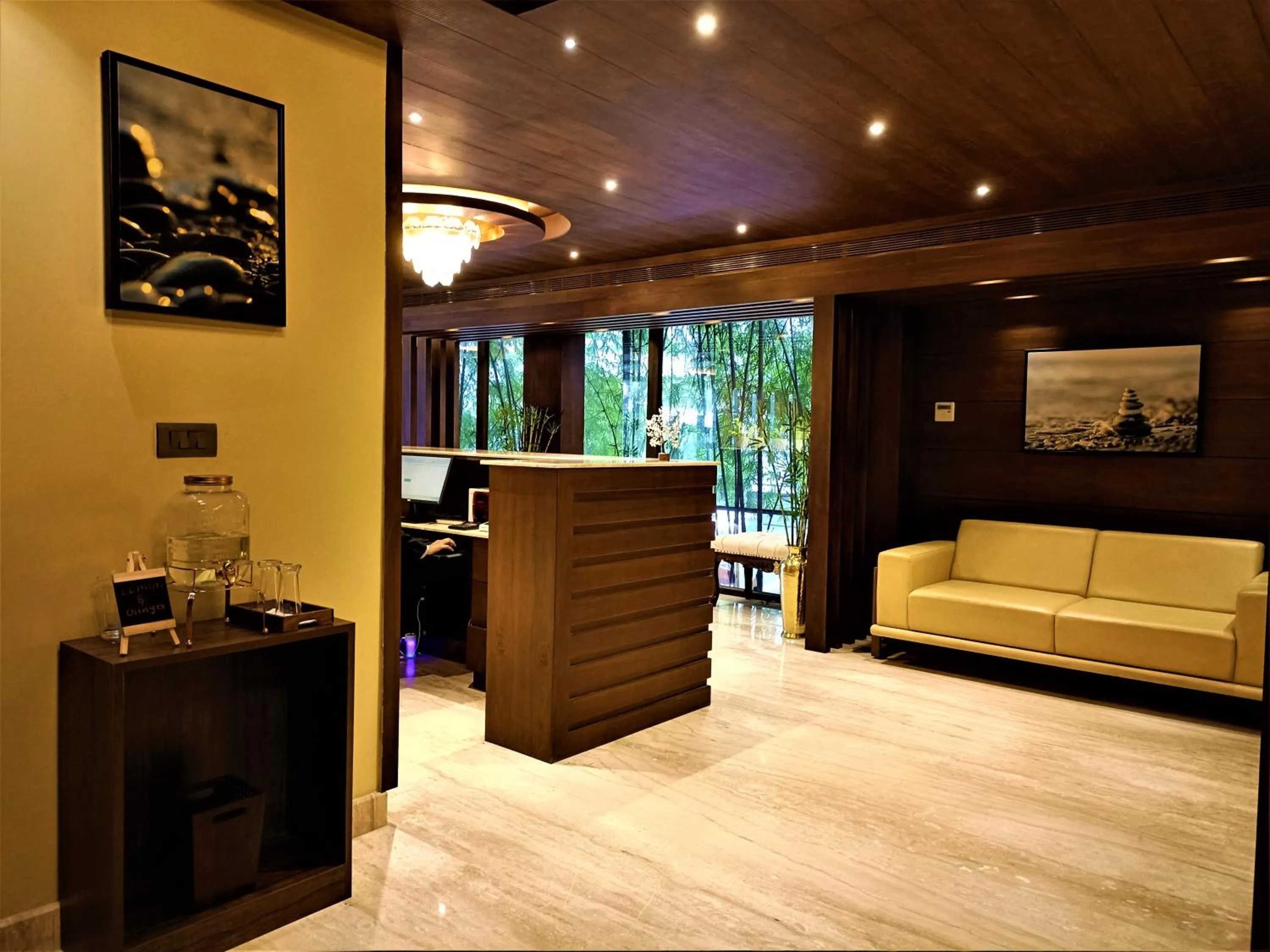 Lobby or reception in Retrieve Health & Wellness