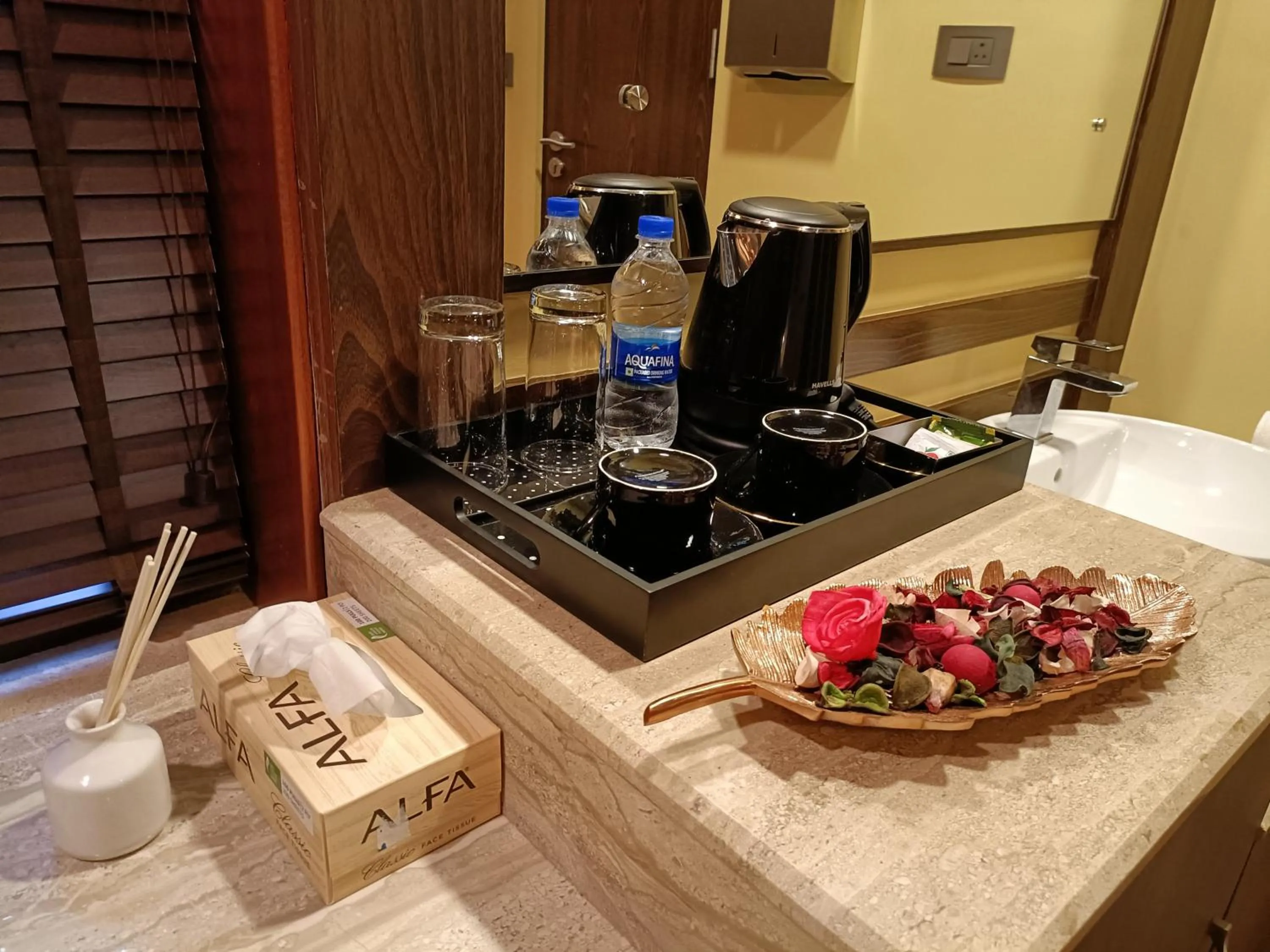 Coffee/tea facilities in Retrieve Health & Wellness