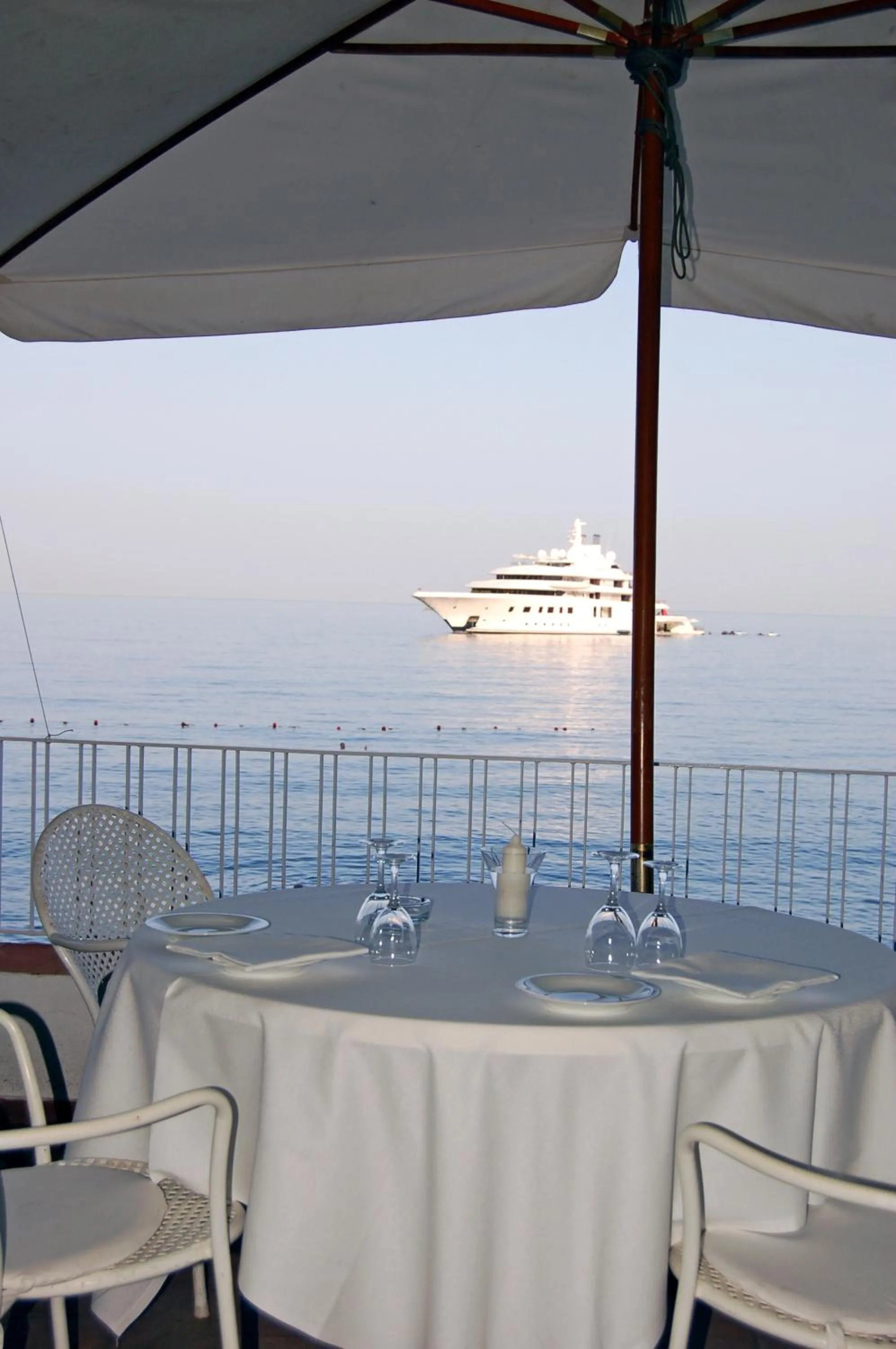 Restaurant/places to eat in Hotel Lido Mediterranee