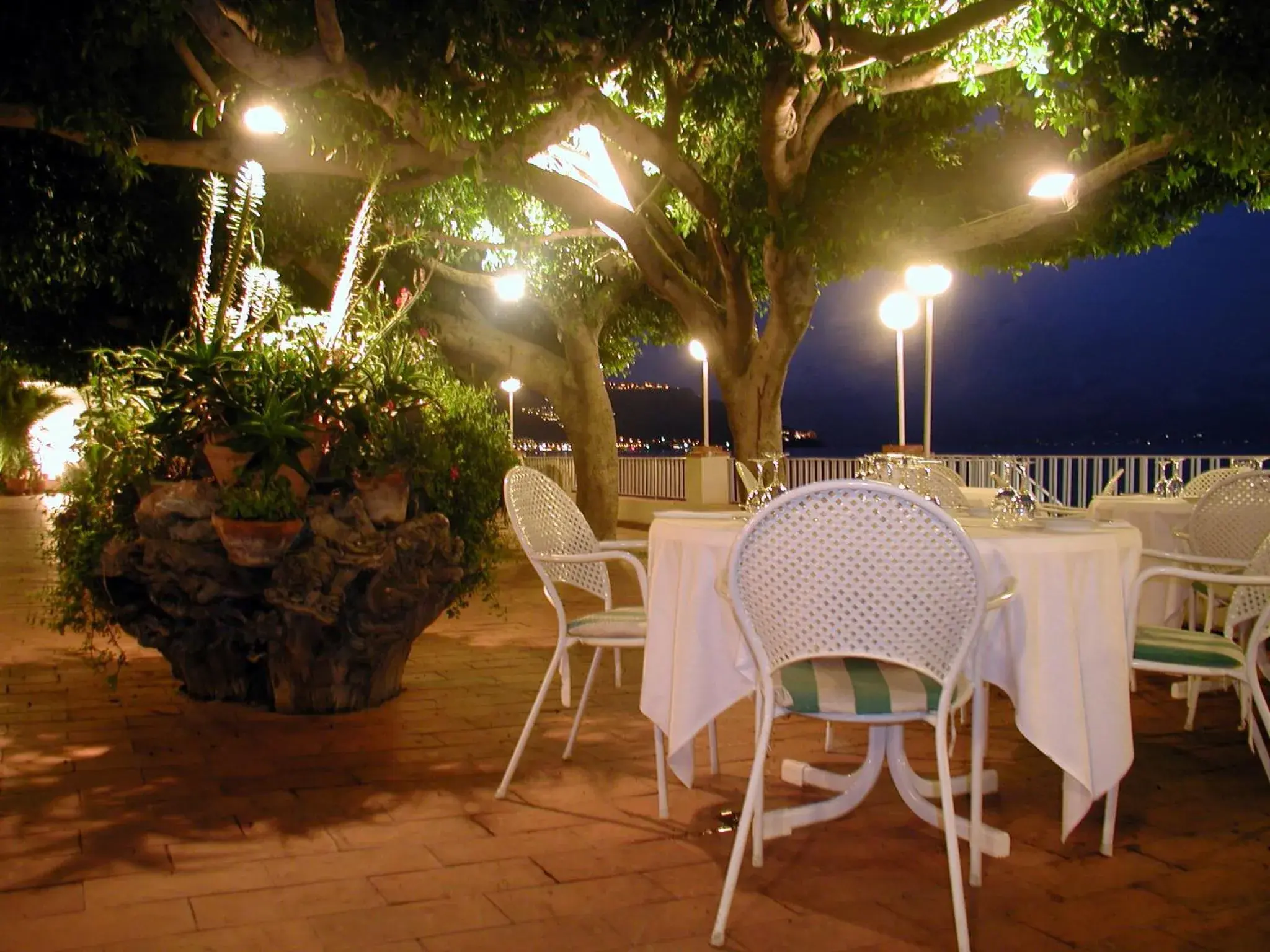 Restaurant/places to eat in Hotel Lido Mediterranee Restaurant/places to eat in Hotel Lido Mediterranee