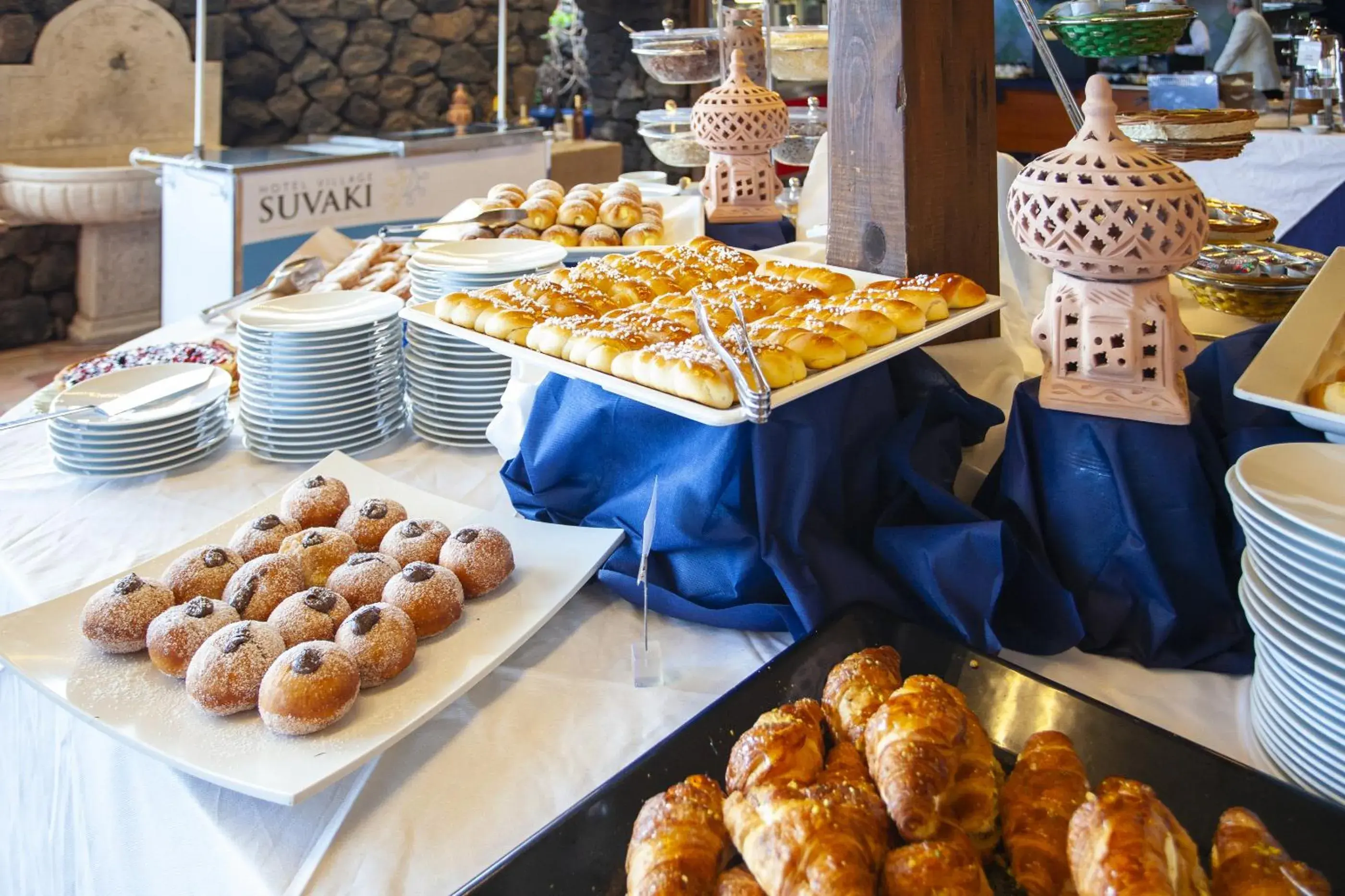 Restaurant/places to eat in Pantelleria Resort Restaurant/places to eat in Pantelleria Resort