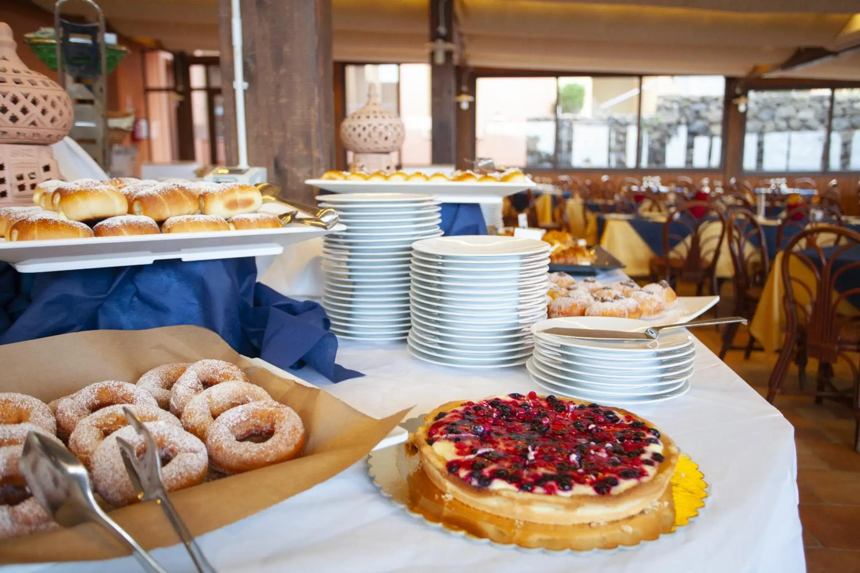 Restaurant/places to eat in Pantelleria Resort Restaurant/places to eat in Pantelleria Resort