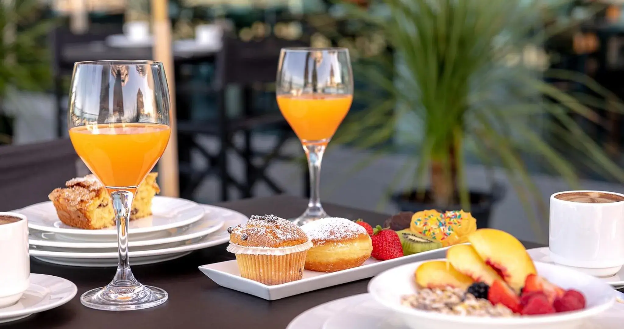 Continental breakfast in Victoria Palace Hotel