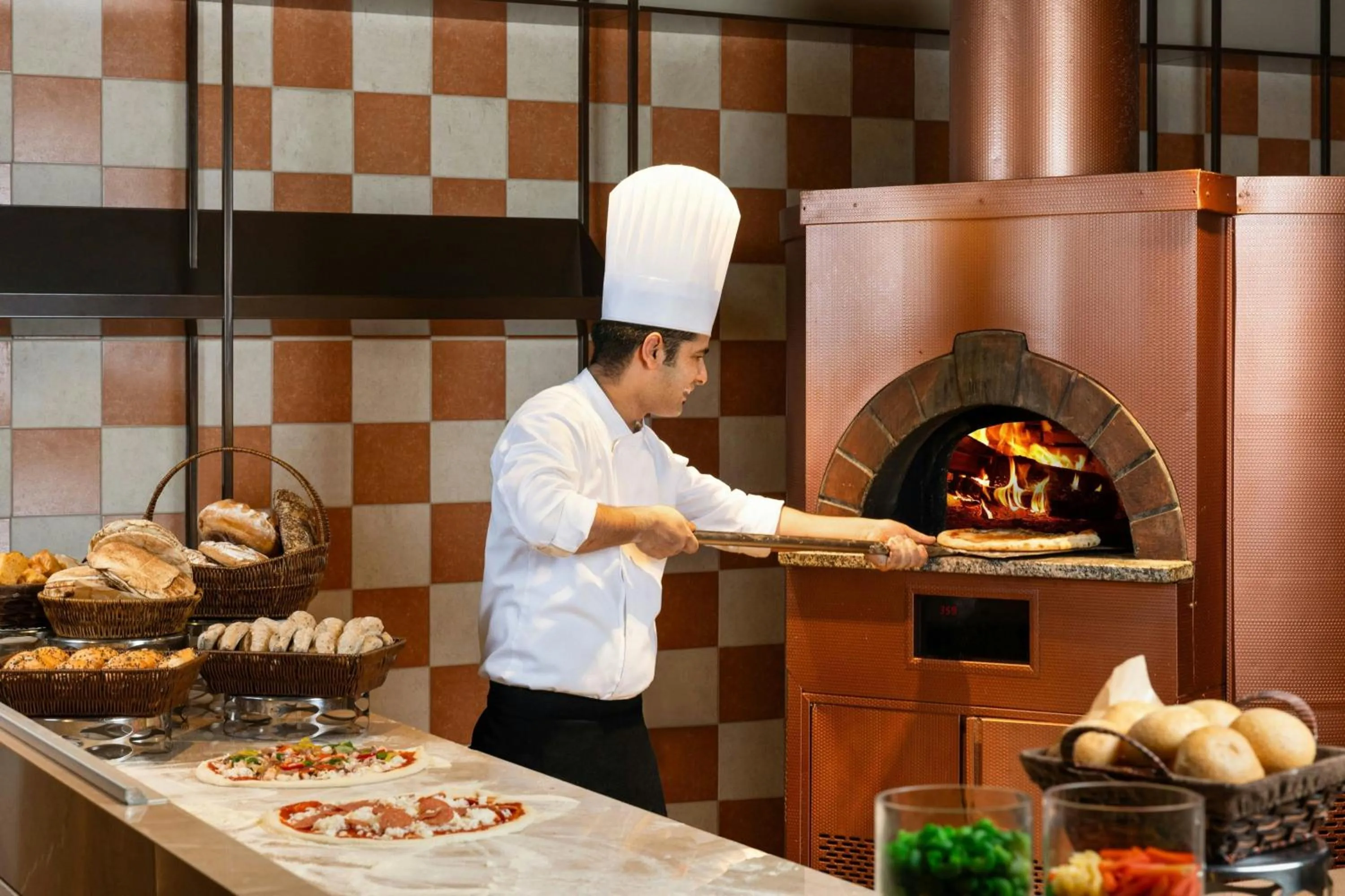 Restaurant/places to eat in Ajman Saray, a Luxury Collection Resort, Ajman