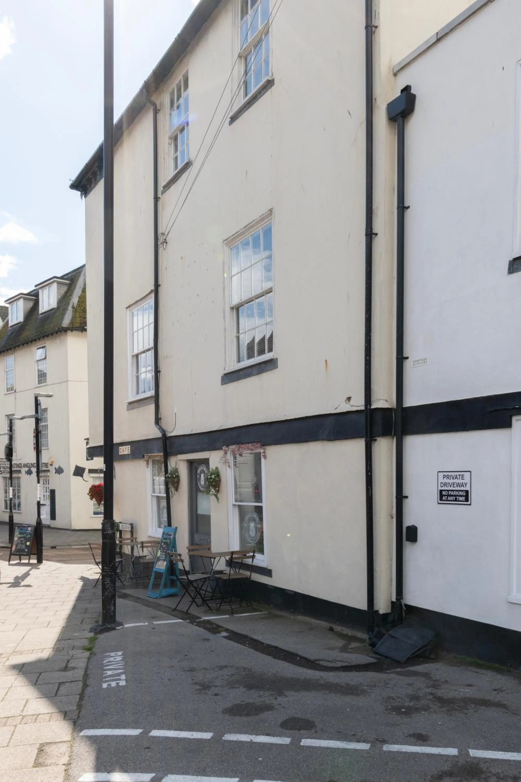 Neighbourhood in King's Head Cottage