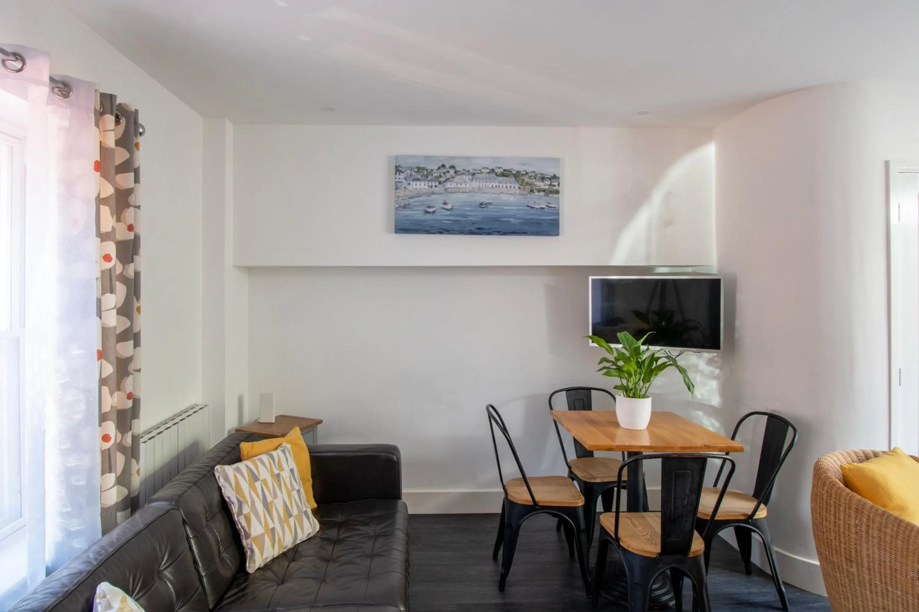 Living room in King's Head Cottage