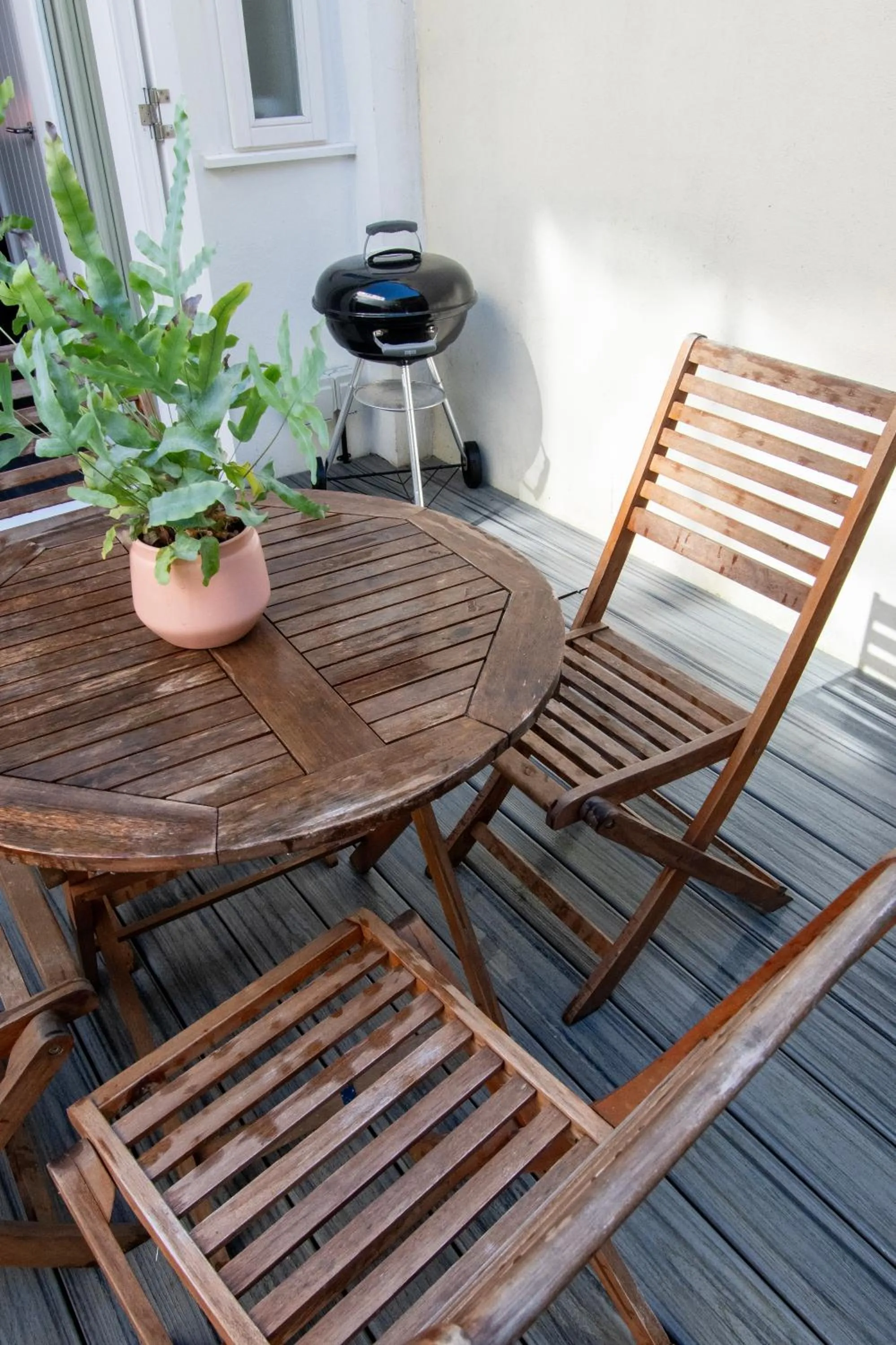 Patio in King's Head Cottage