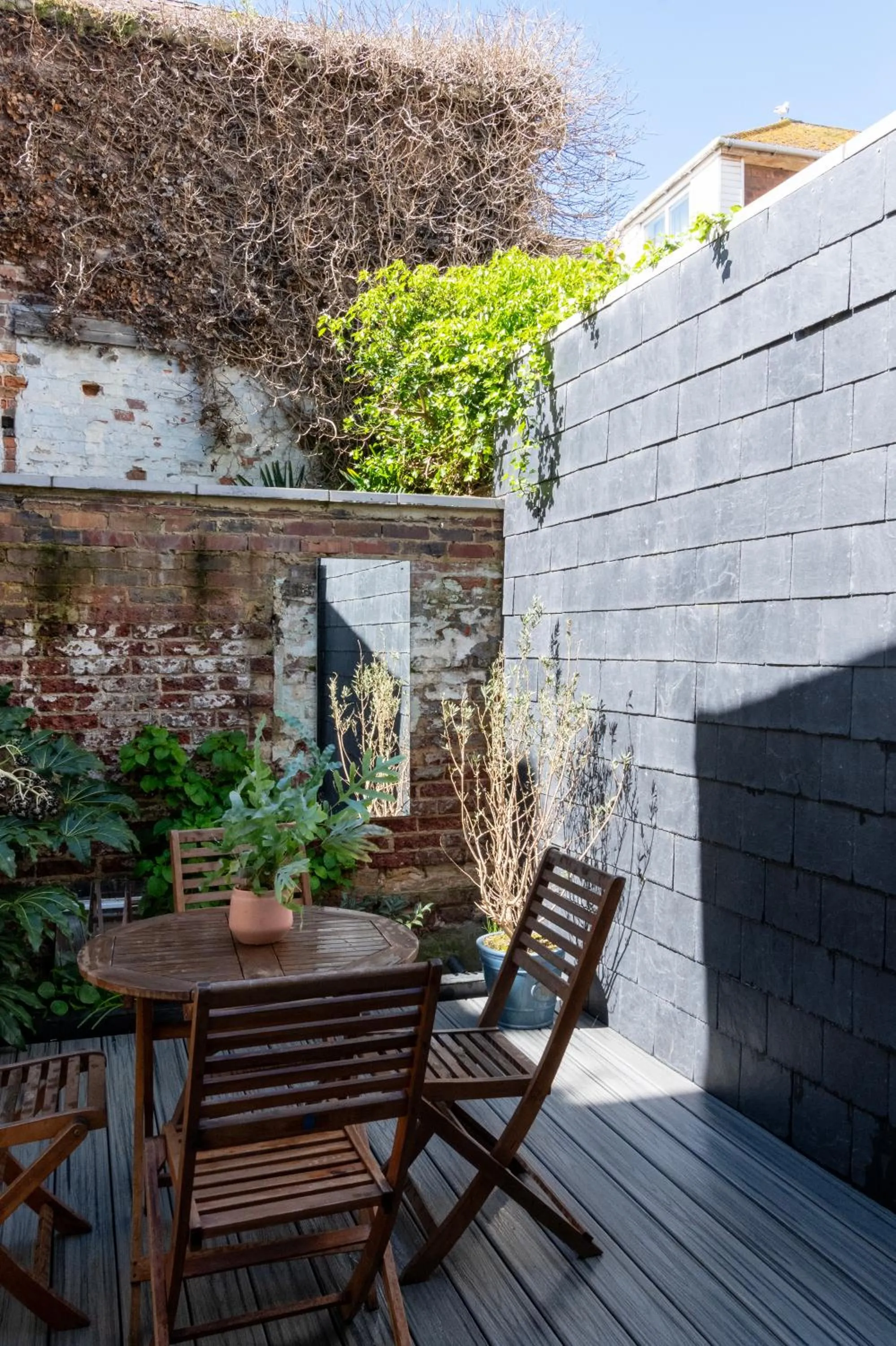 Patio in King's Head Cottage