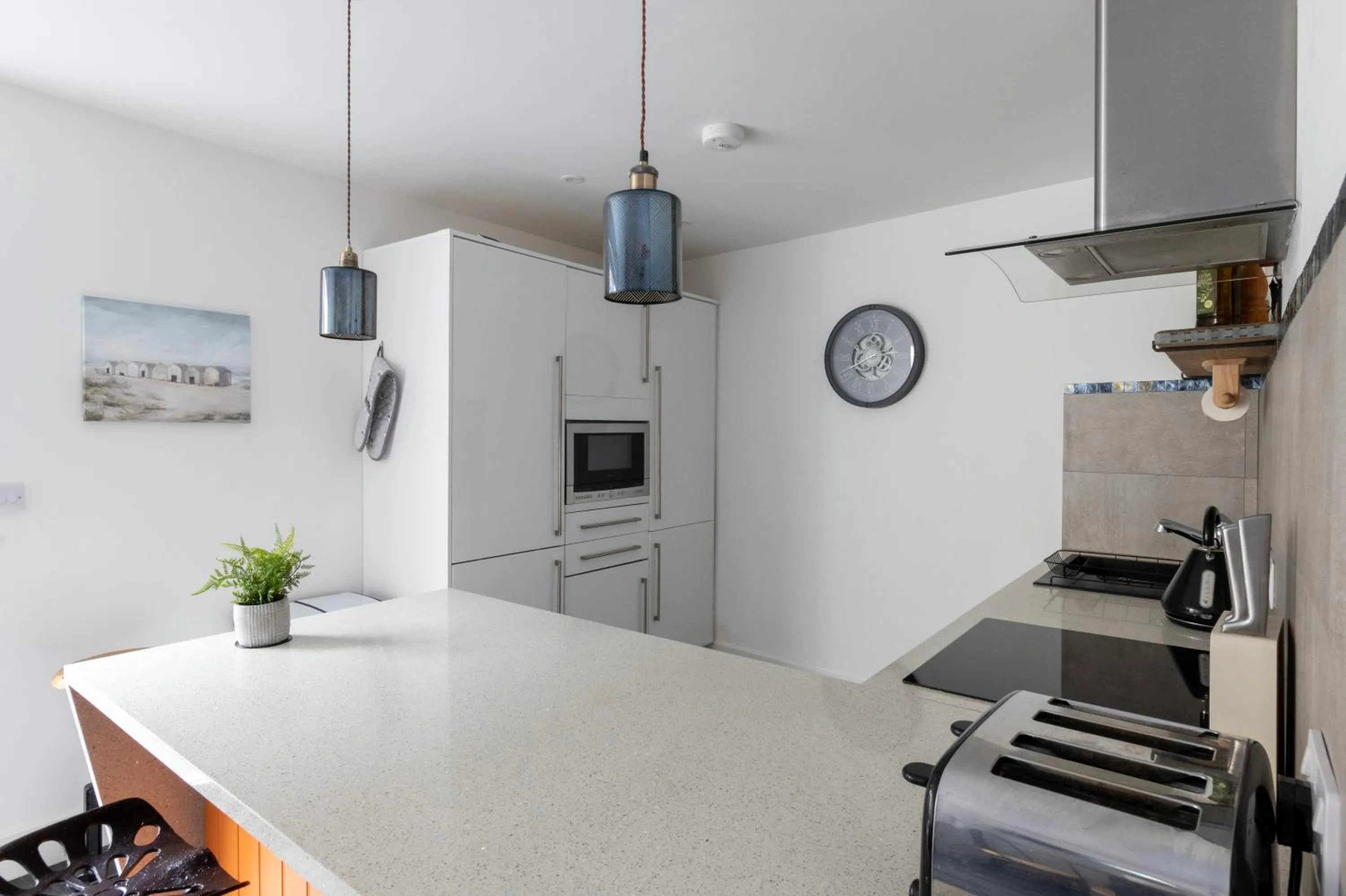 Kitchen or kitchenette in King's Head Cottage