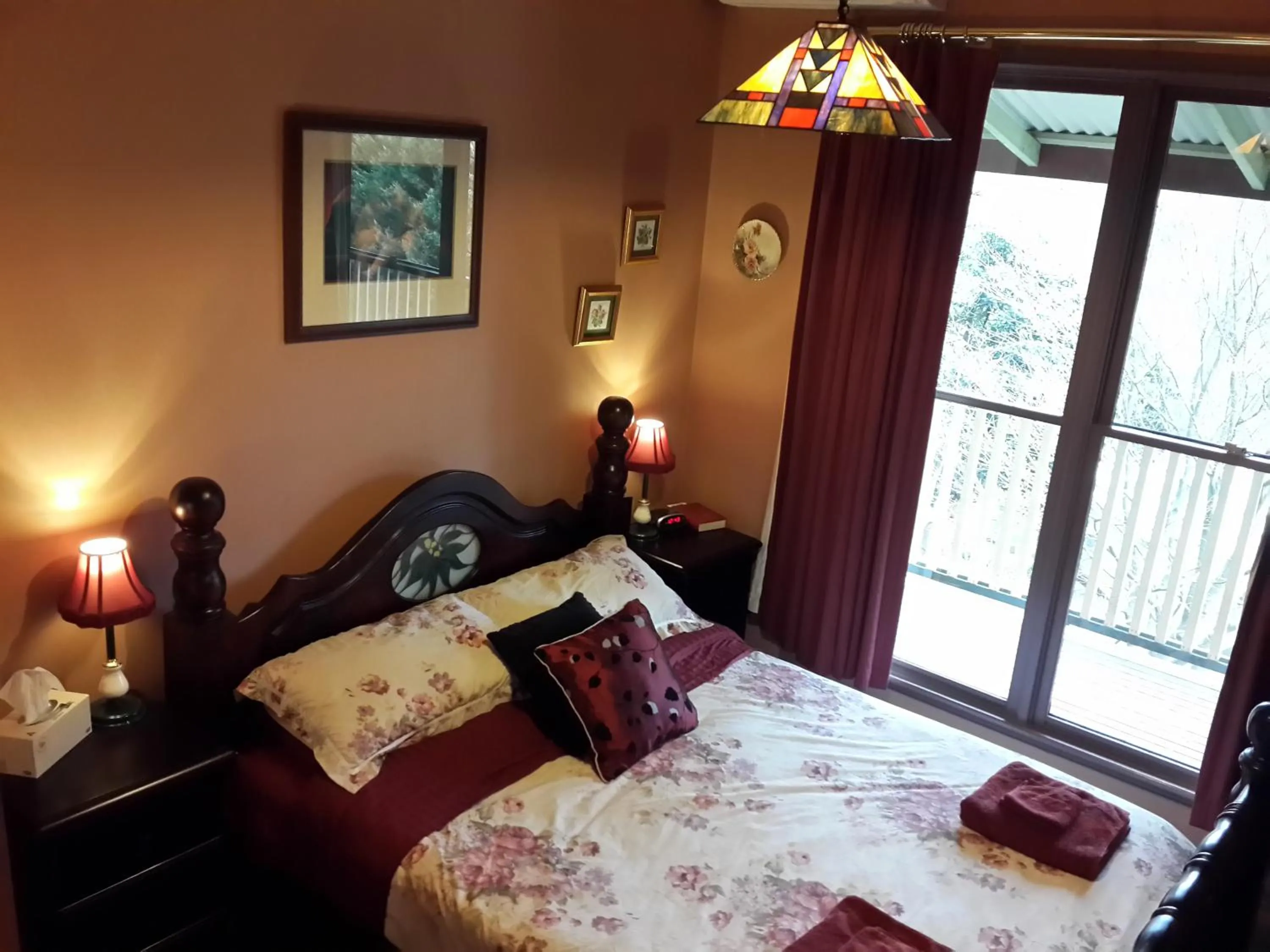 Bed in Rustic Refuge Guesthouse