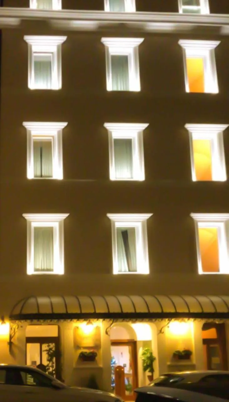 Facade/entrance in Hotel Canova