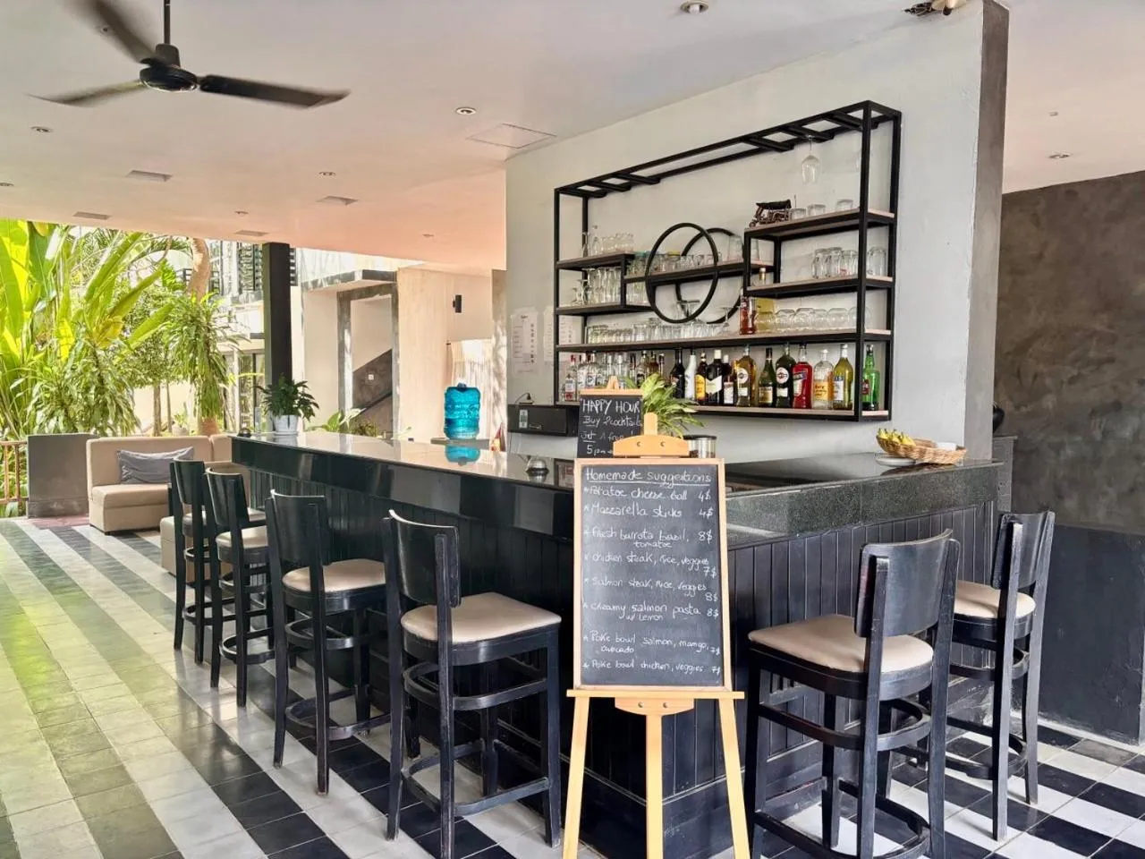 Lounge or bar in Prana Hotel