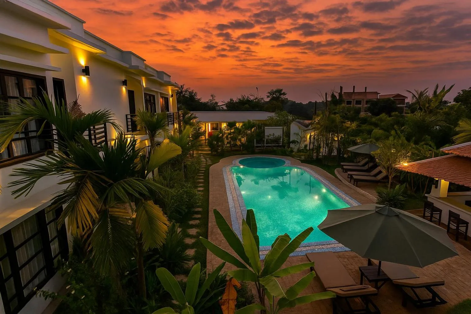 Pool view in Prana Hotel