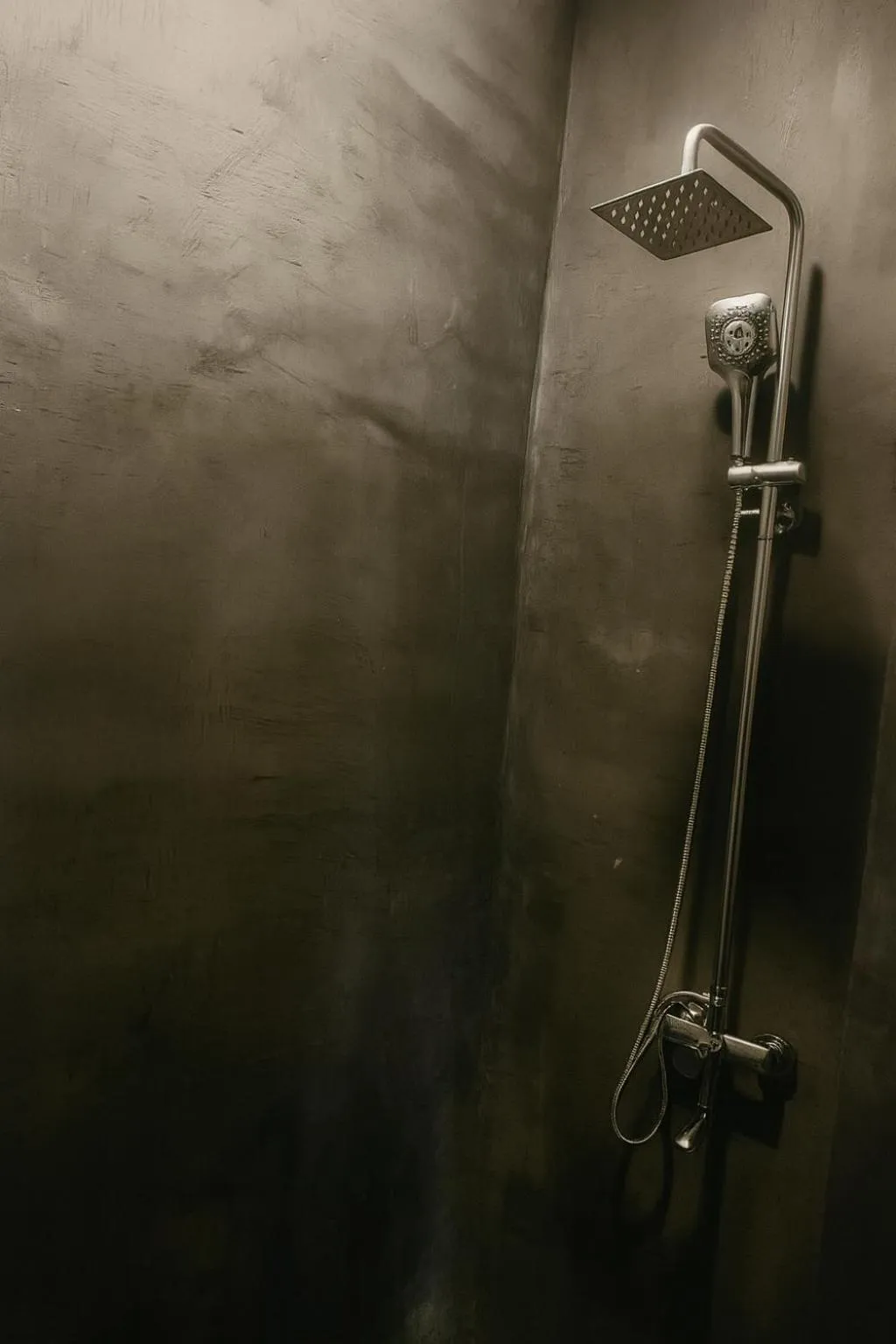 Shower in Prana Hotel