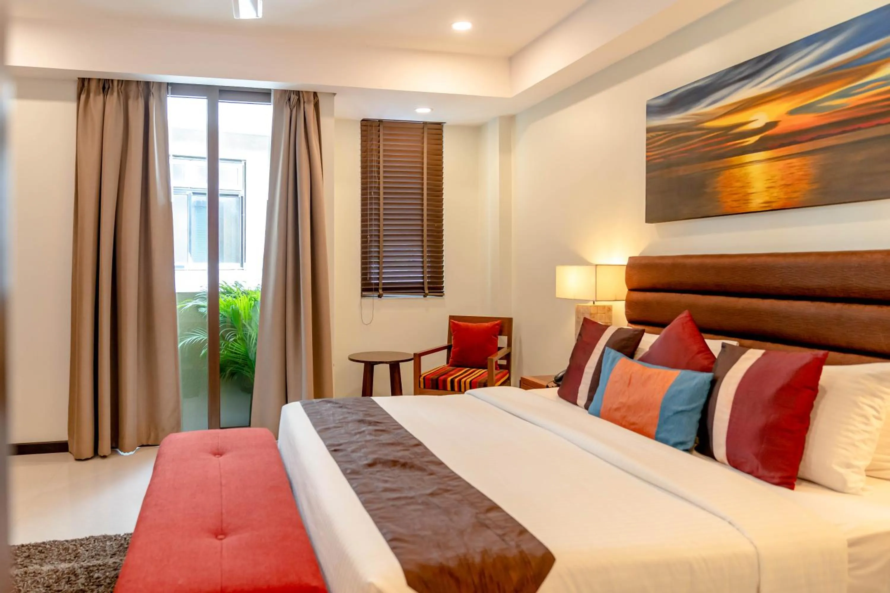 Bed in The Somerset Hotel