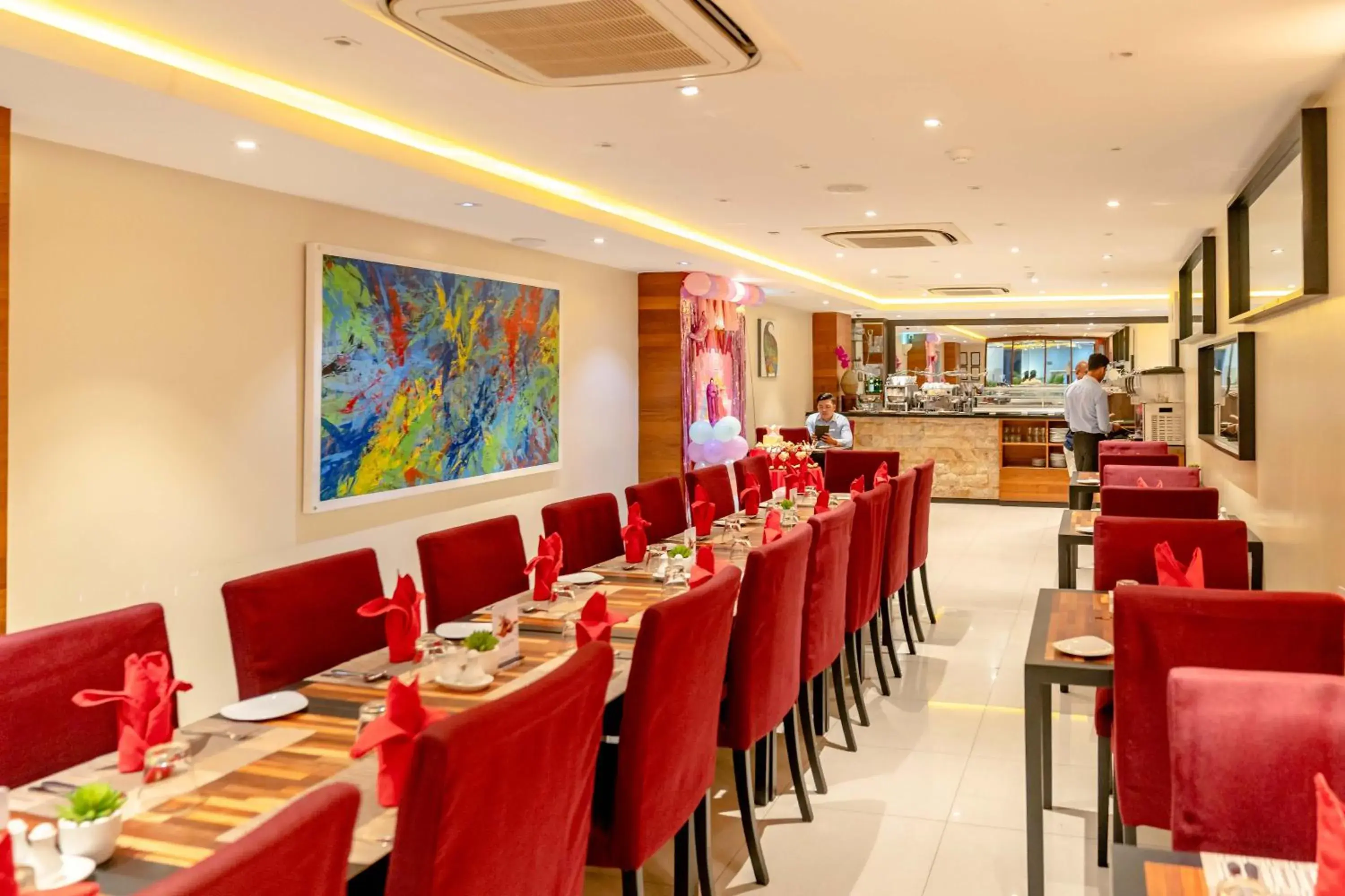 Restaurant/places to eat in The Somerset Hotel Restaurant/places to eat in The Somerset Hotel