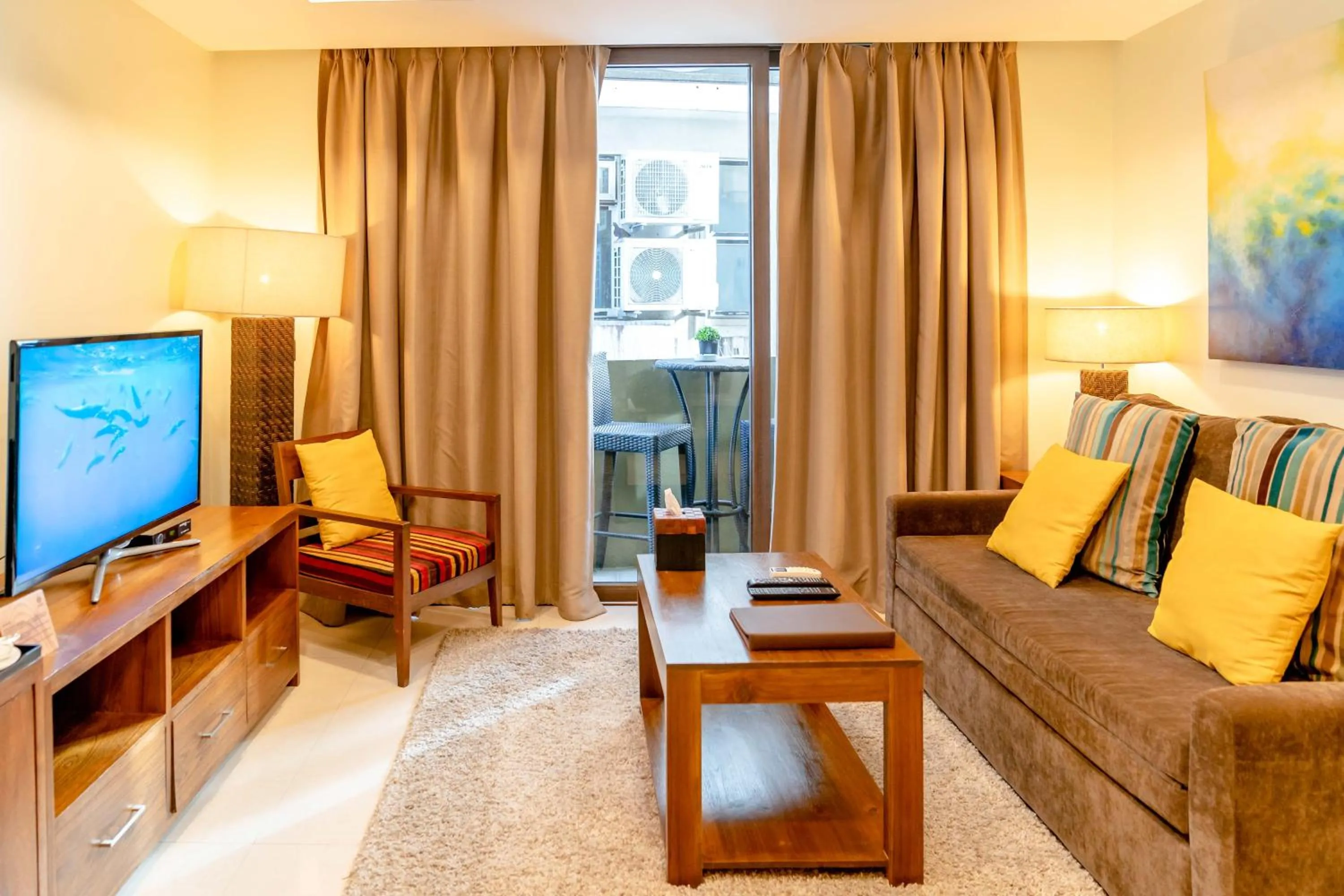 Living room in The Somerset Hotel