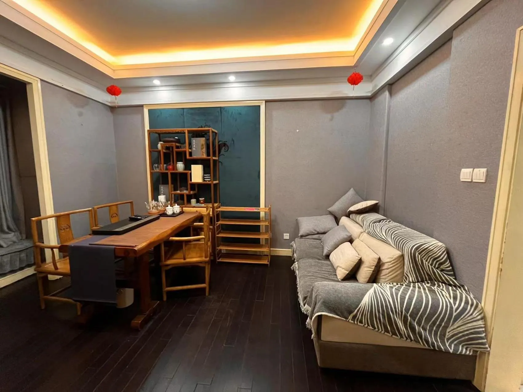 Living room, Bed in Shanghai Jiarong Hotel Apartment