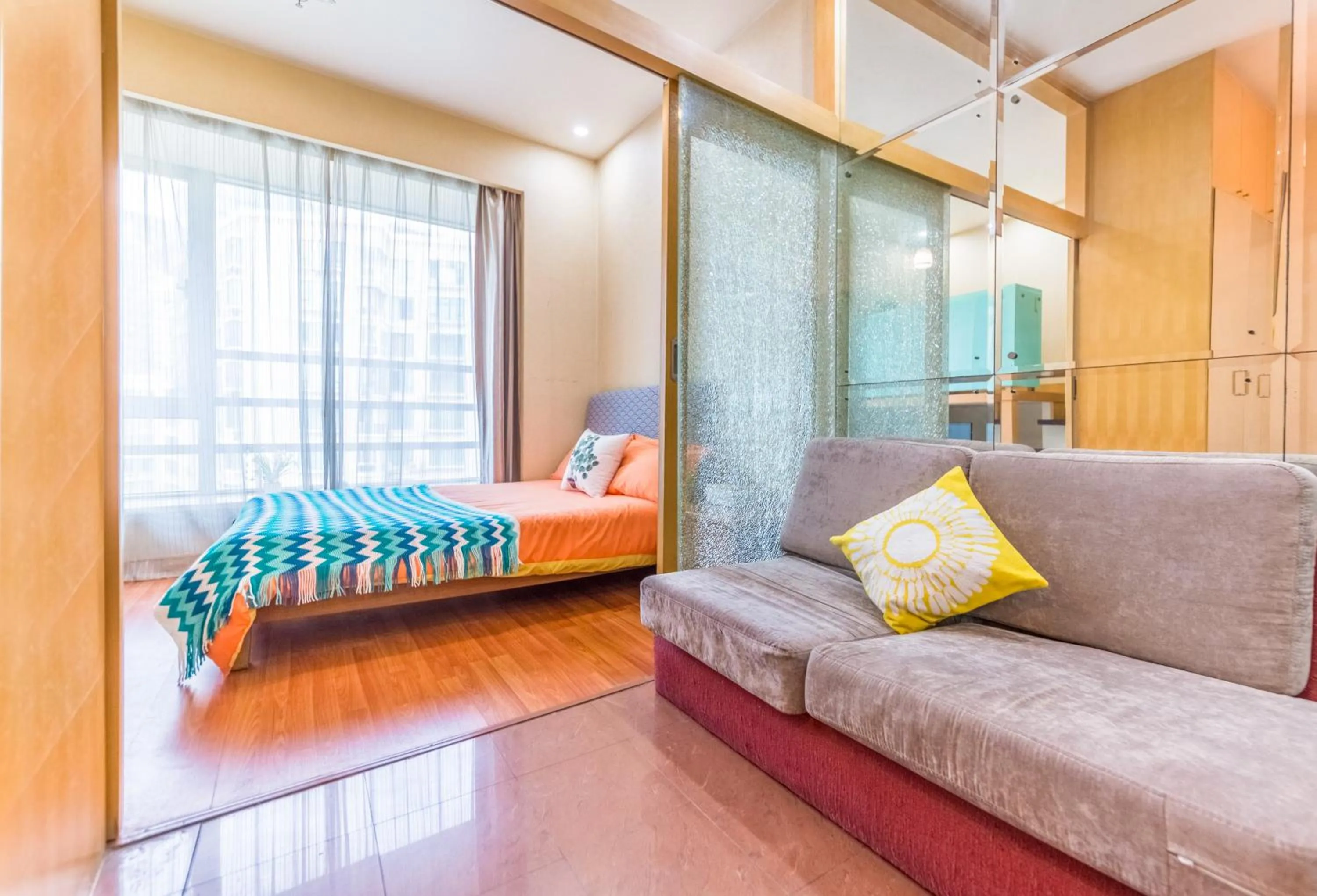 Bed in Shanghai Jiarong Hotel Apartment