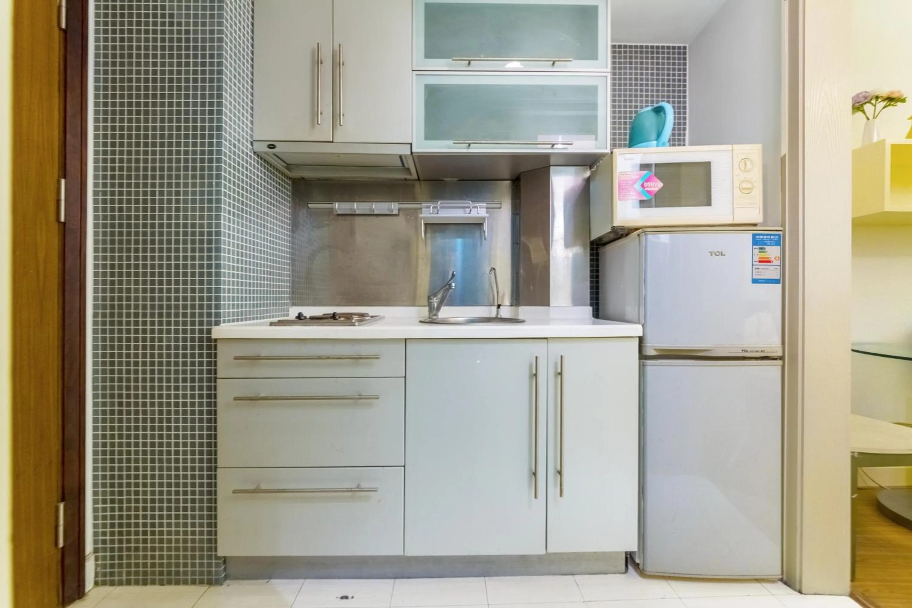 Kitchen or kitchenette in Shanghai Jiarong Hotel Apartment