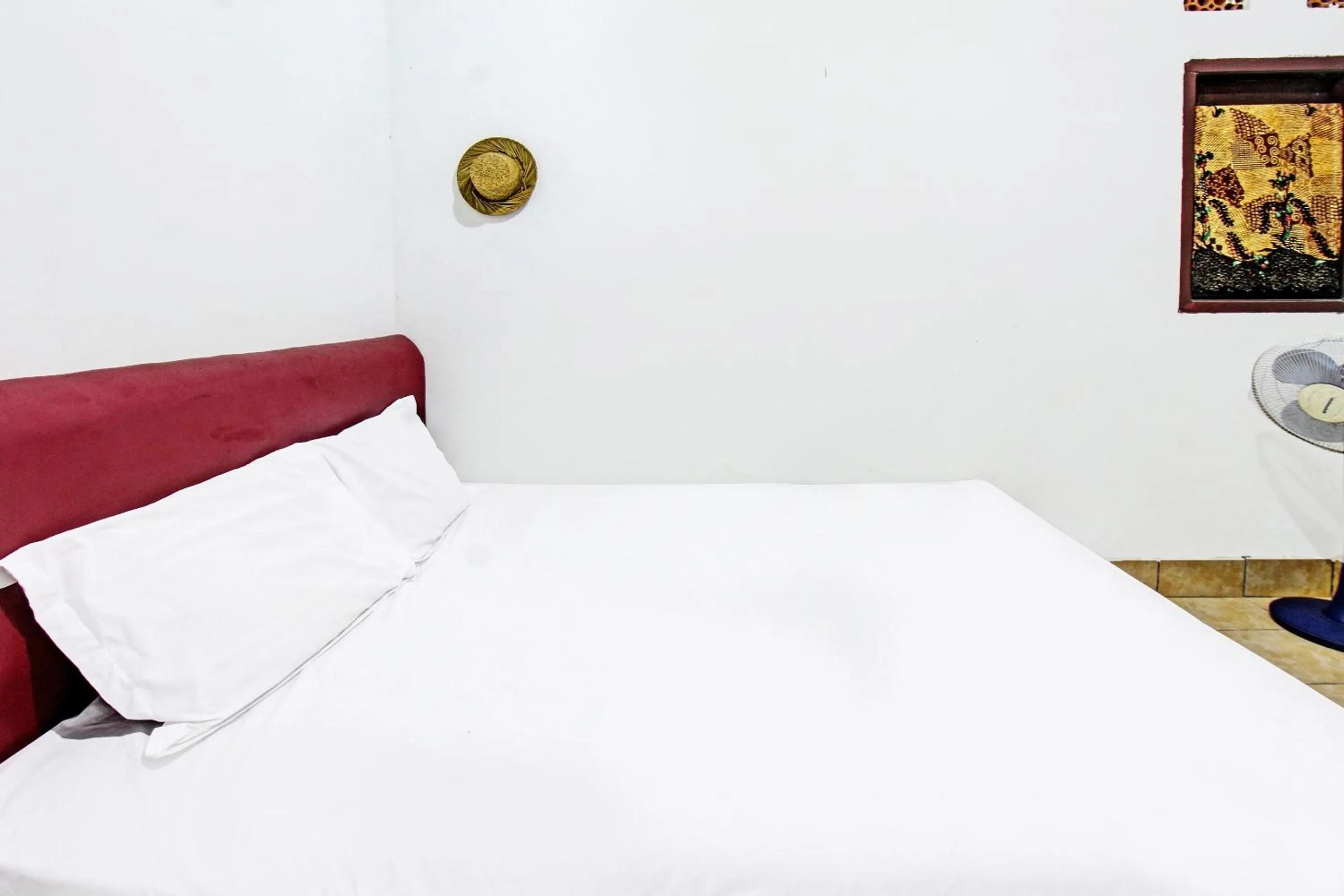 Bedroom in Hotel O Dani HomestayNearSesaot Lodge