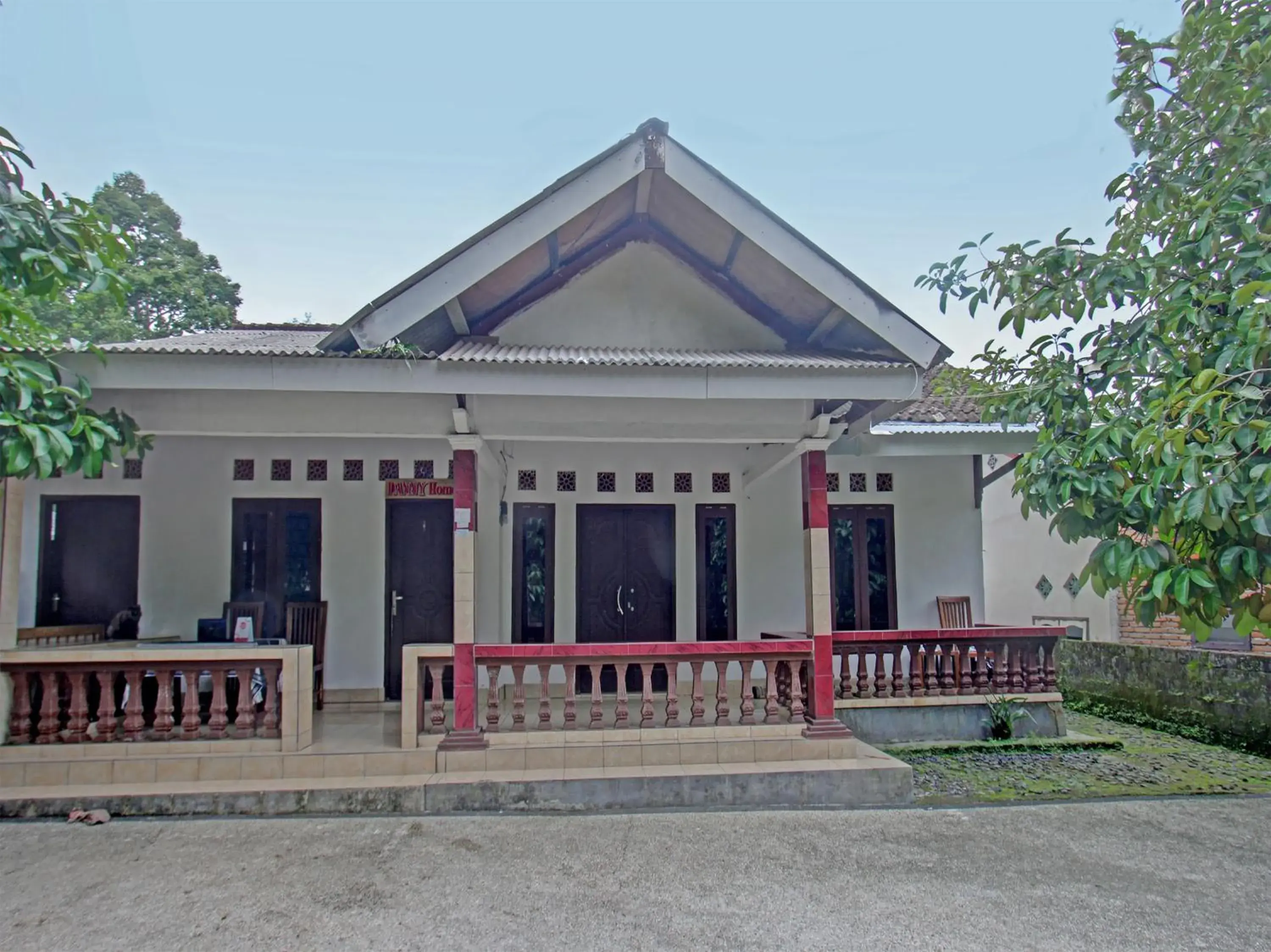 Hotel O Dani HomestayNearSesaot Lodge Hotel O Dani HomestayNearSesaot Lodge