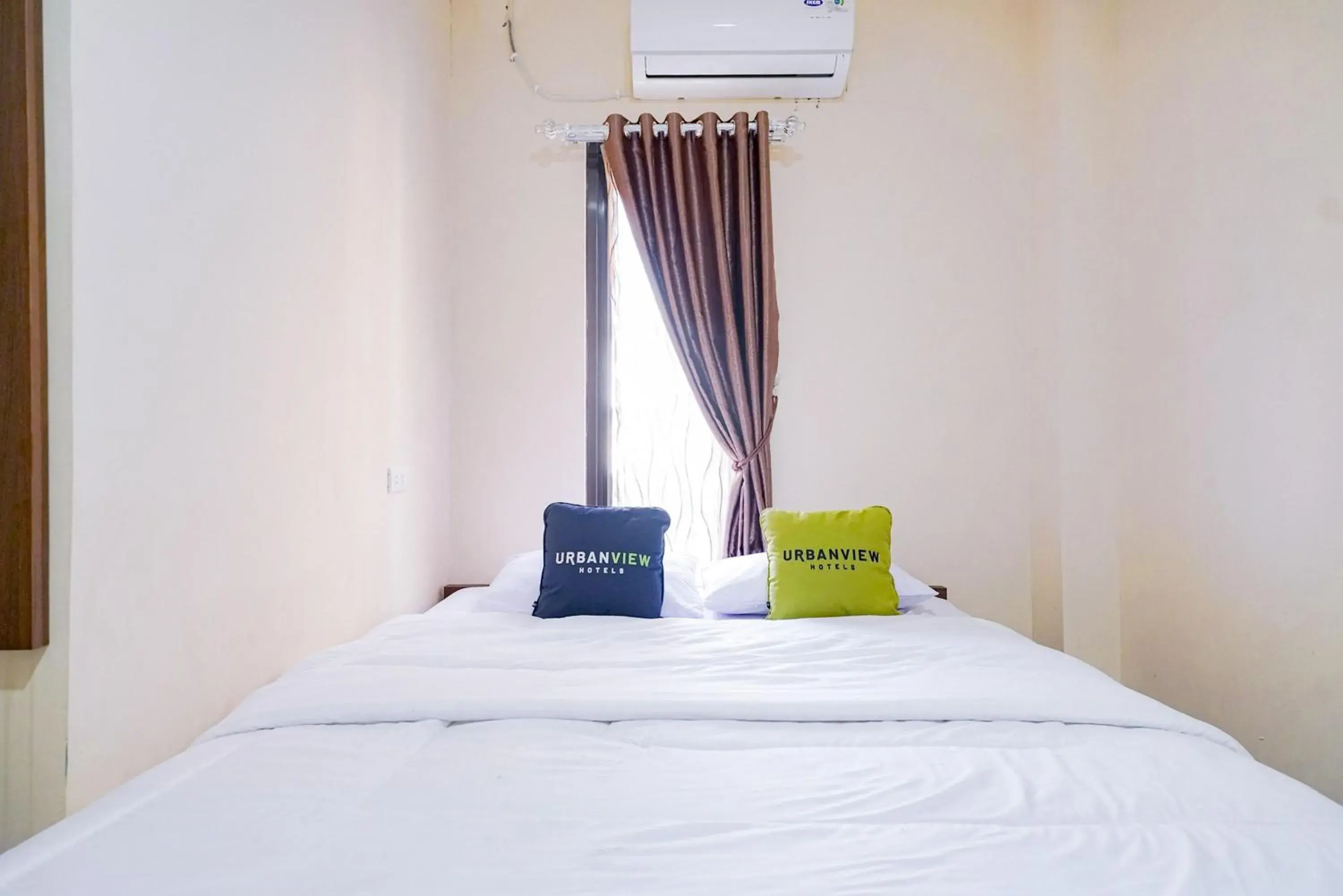Standard Double Room in Urbanview Hotel De Artha Lampung by RedDoorz Standard Double Room in Urbanview Hotel De Artha Lampung by RedDoorz