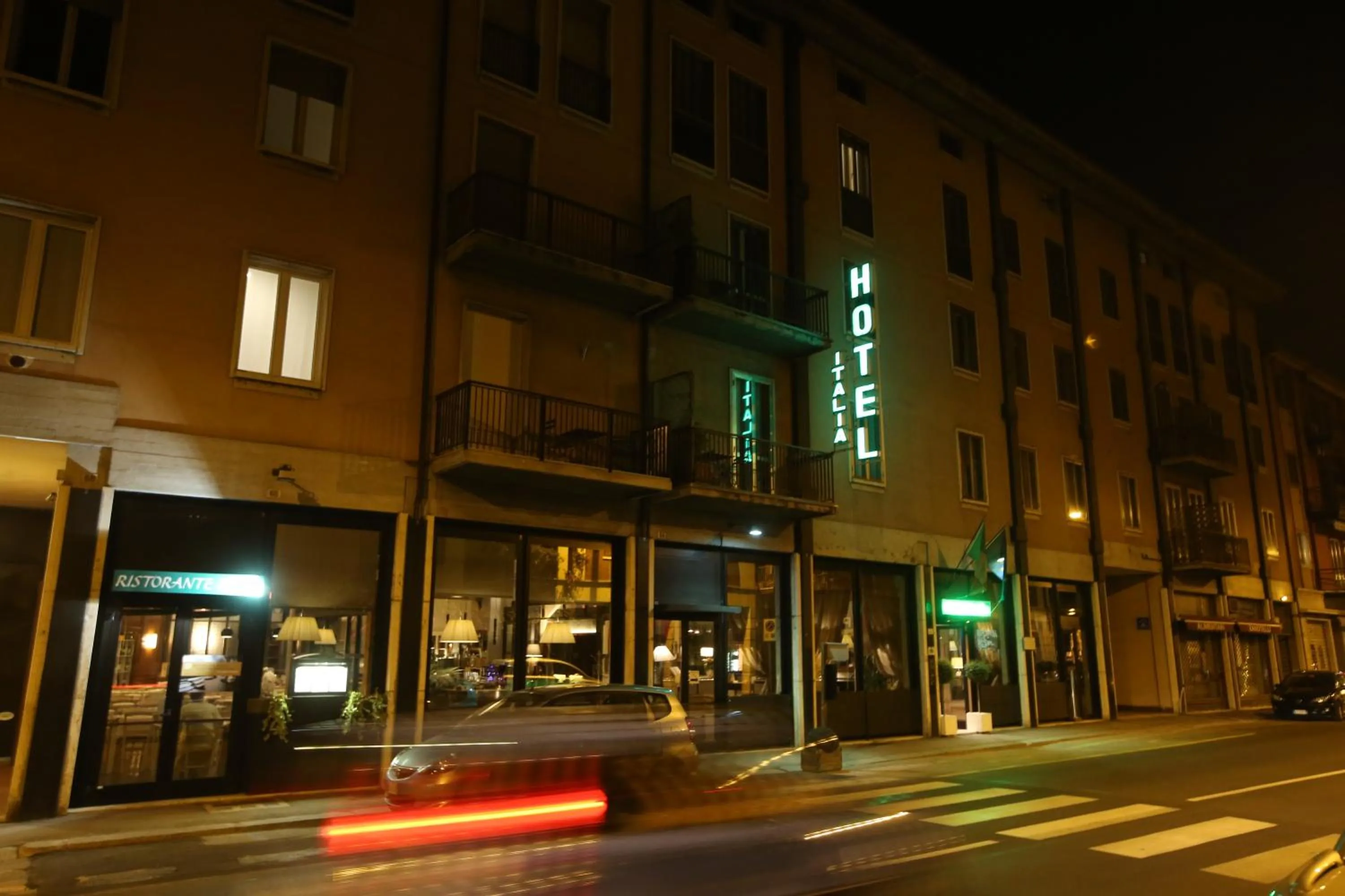 Facade/entrance in Hotel Italia