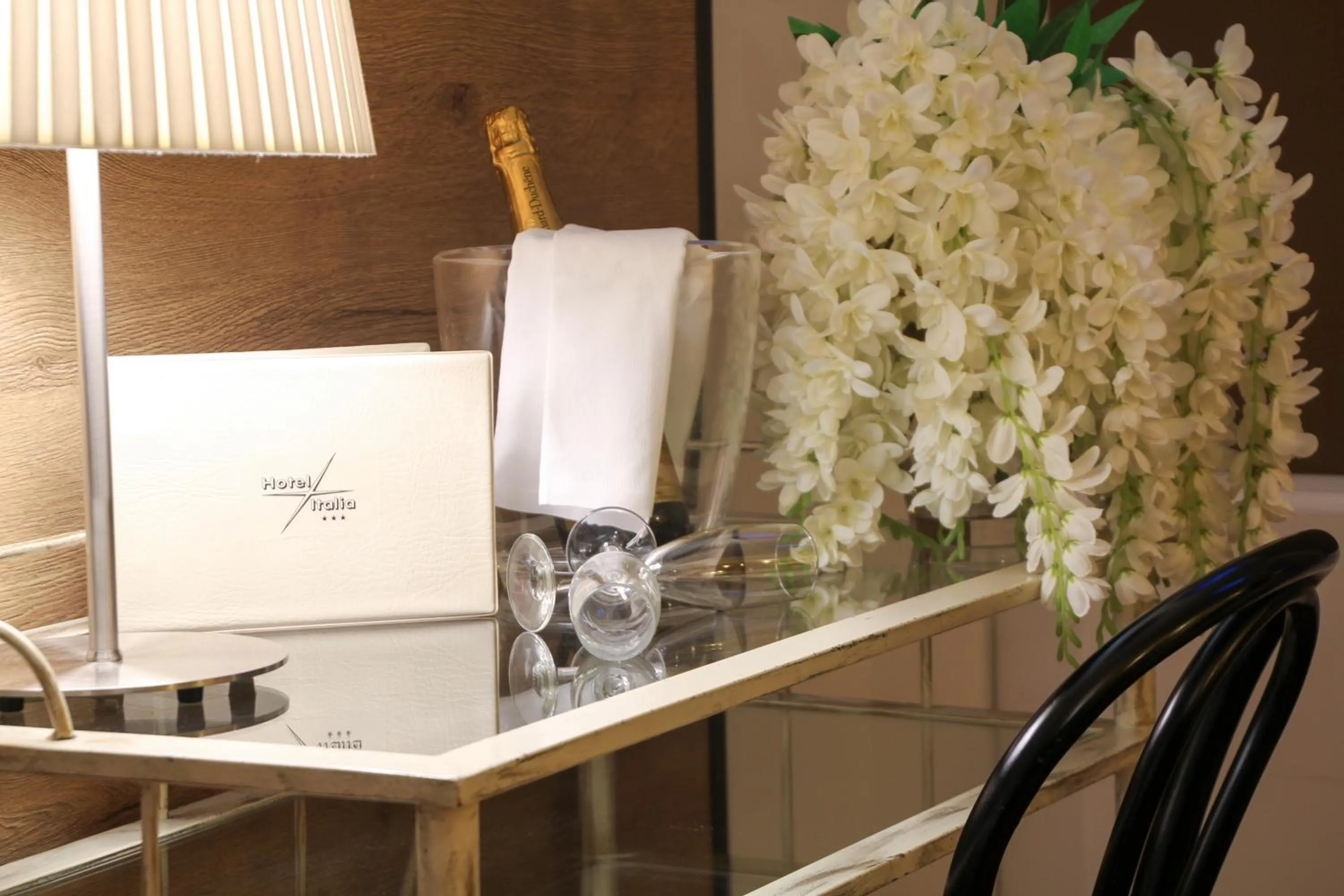 Decorative detail in Hotel Italia